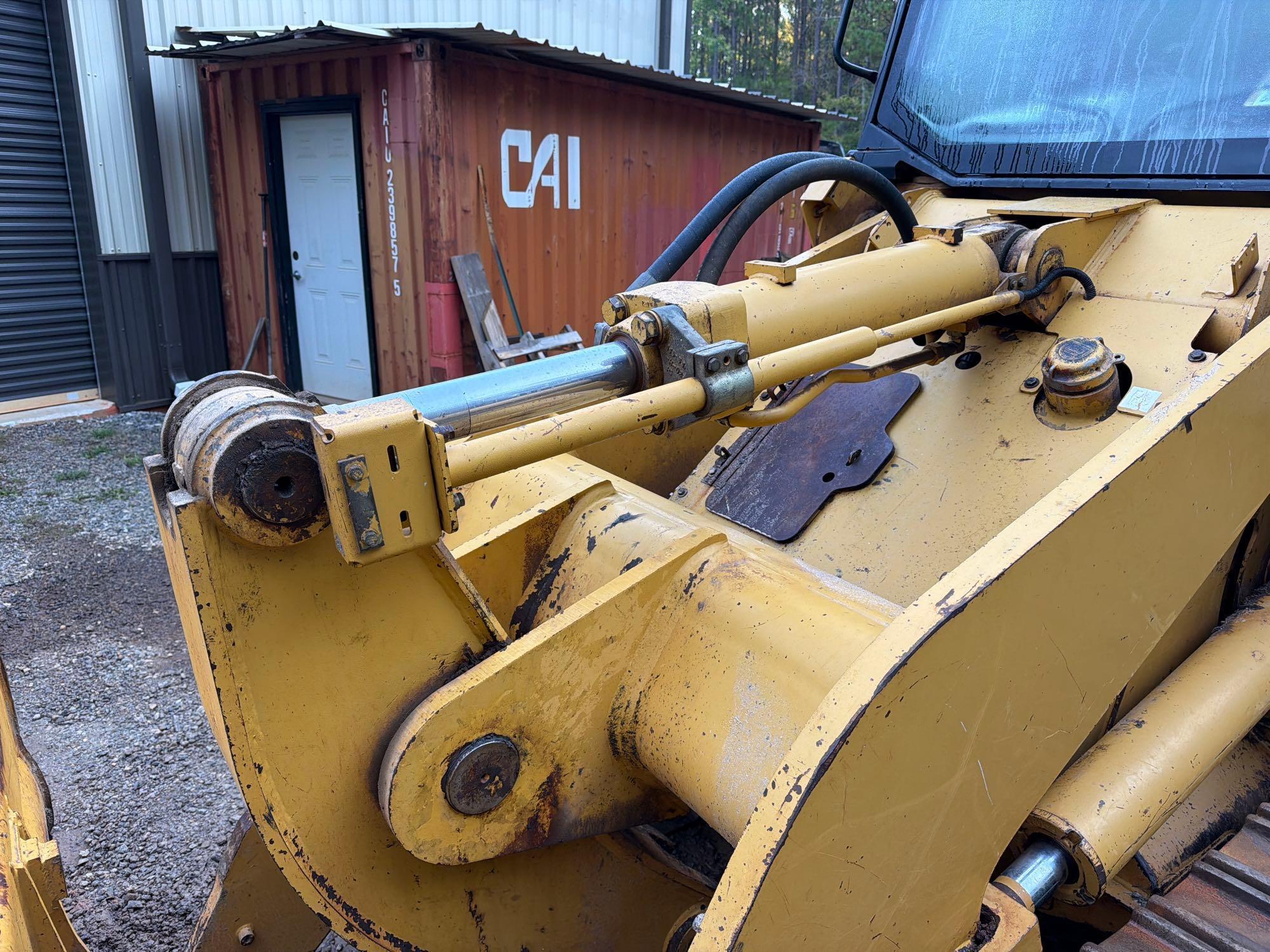 2004 Caterpillar 935C