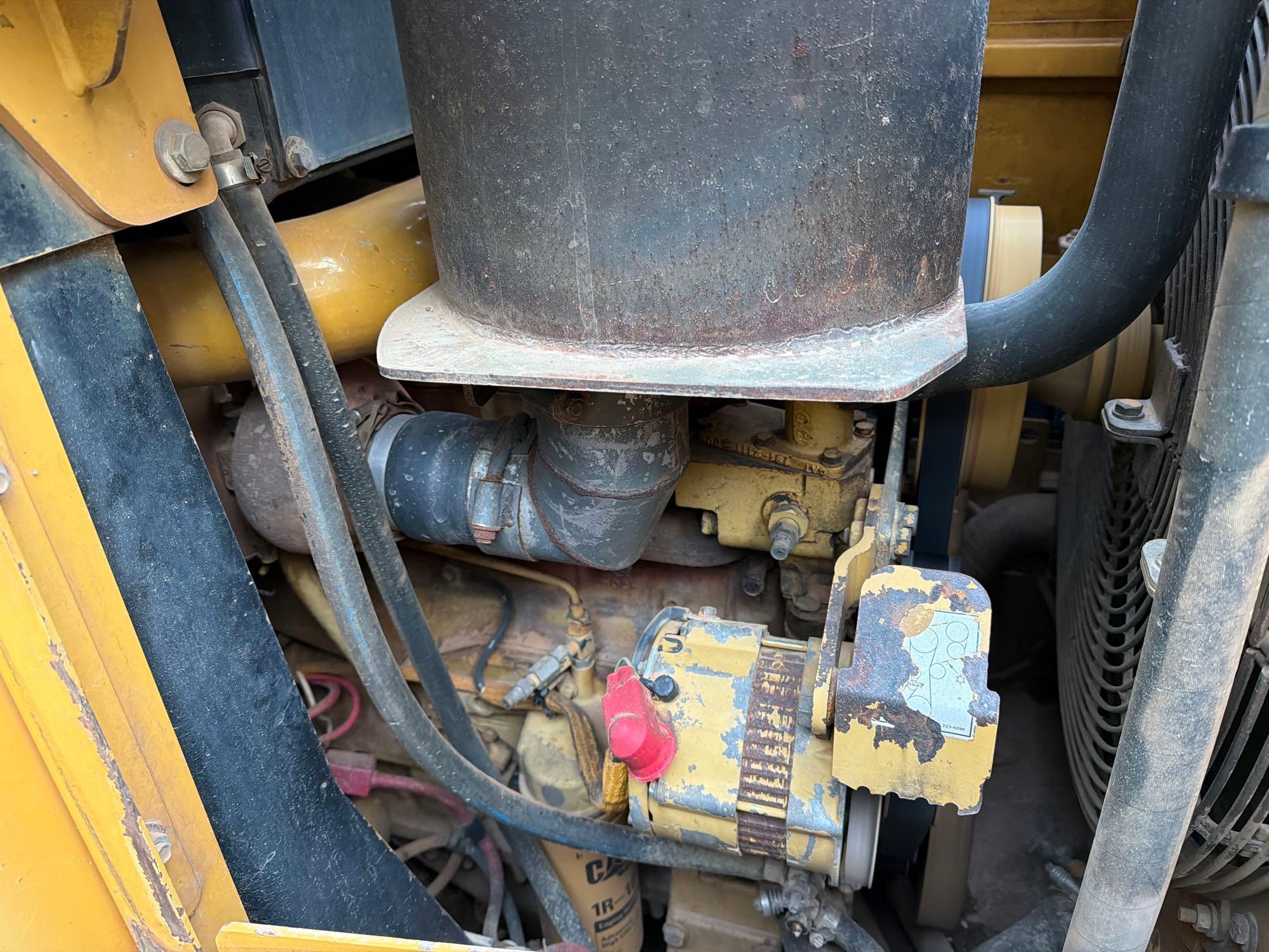 2004 Caterpillar 935C