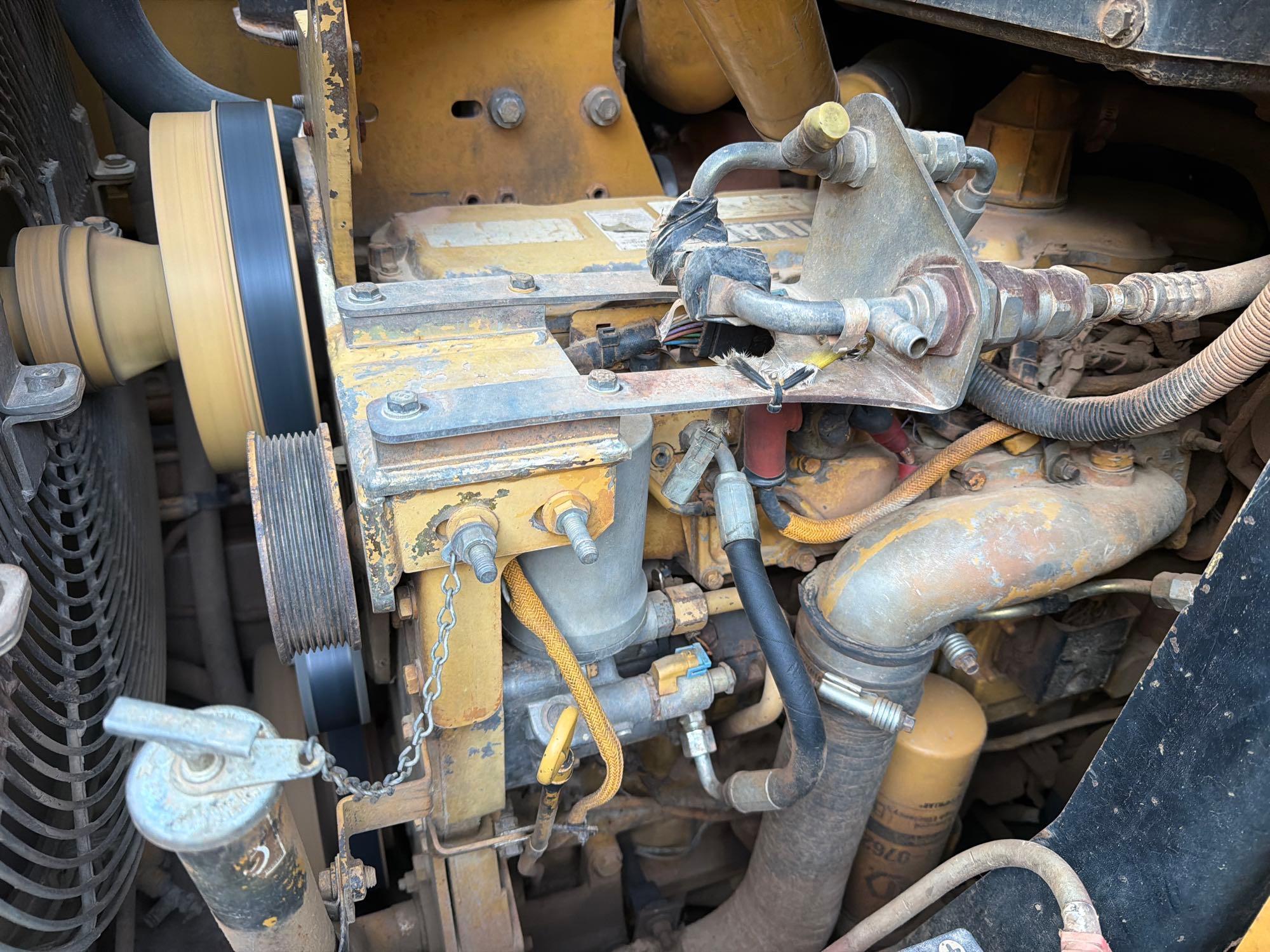 2004 Caterpillar 935C