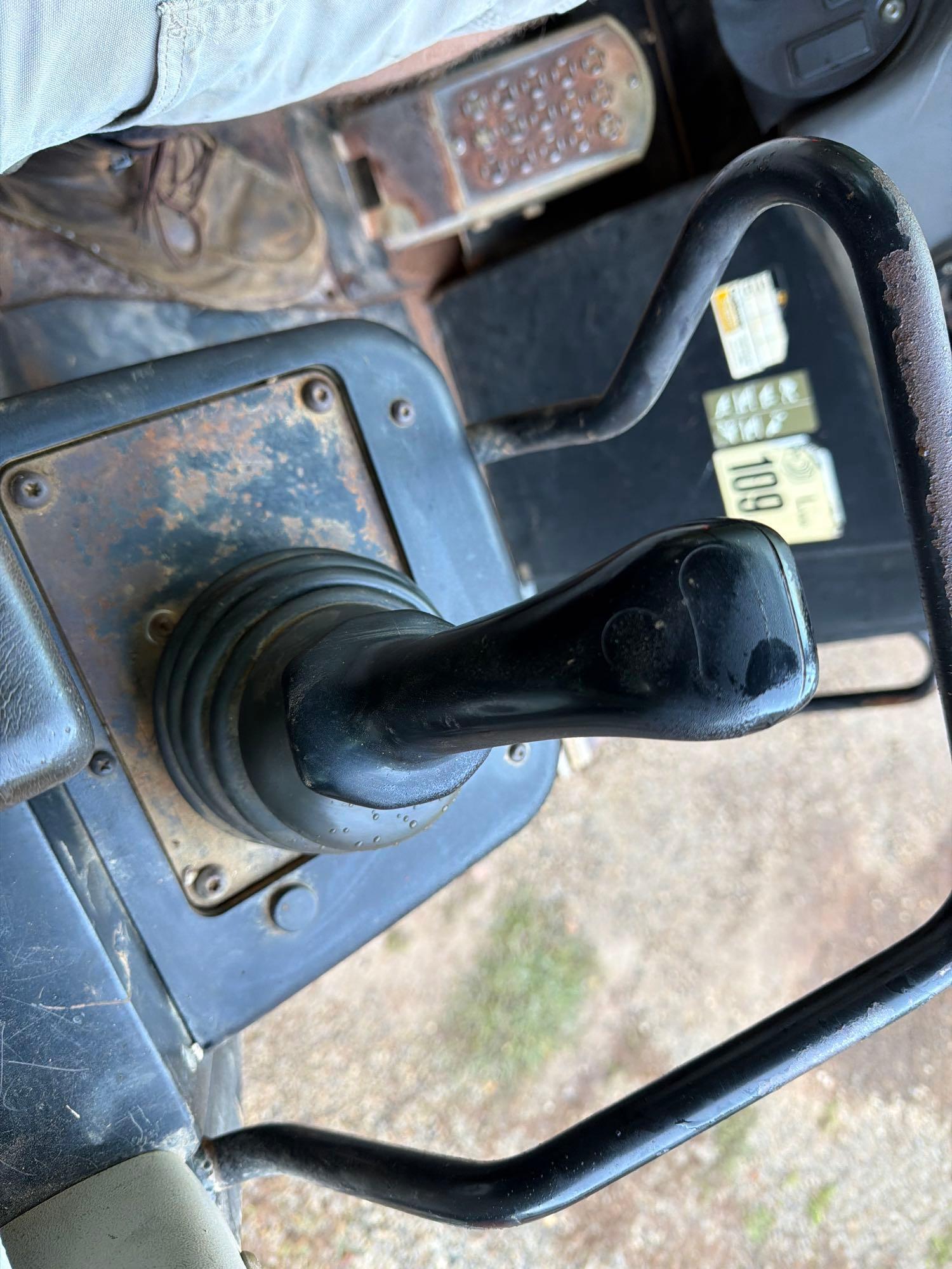2004 Caterpillar 935C