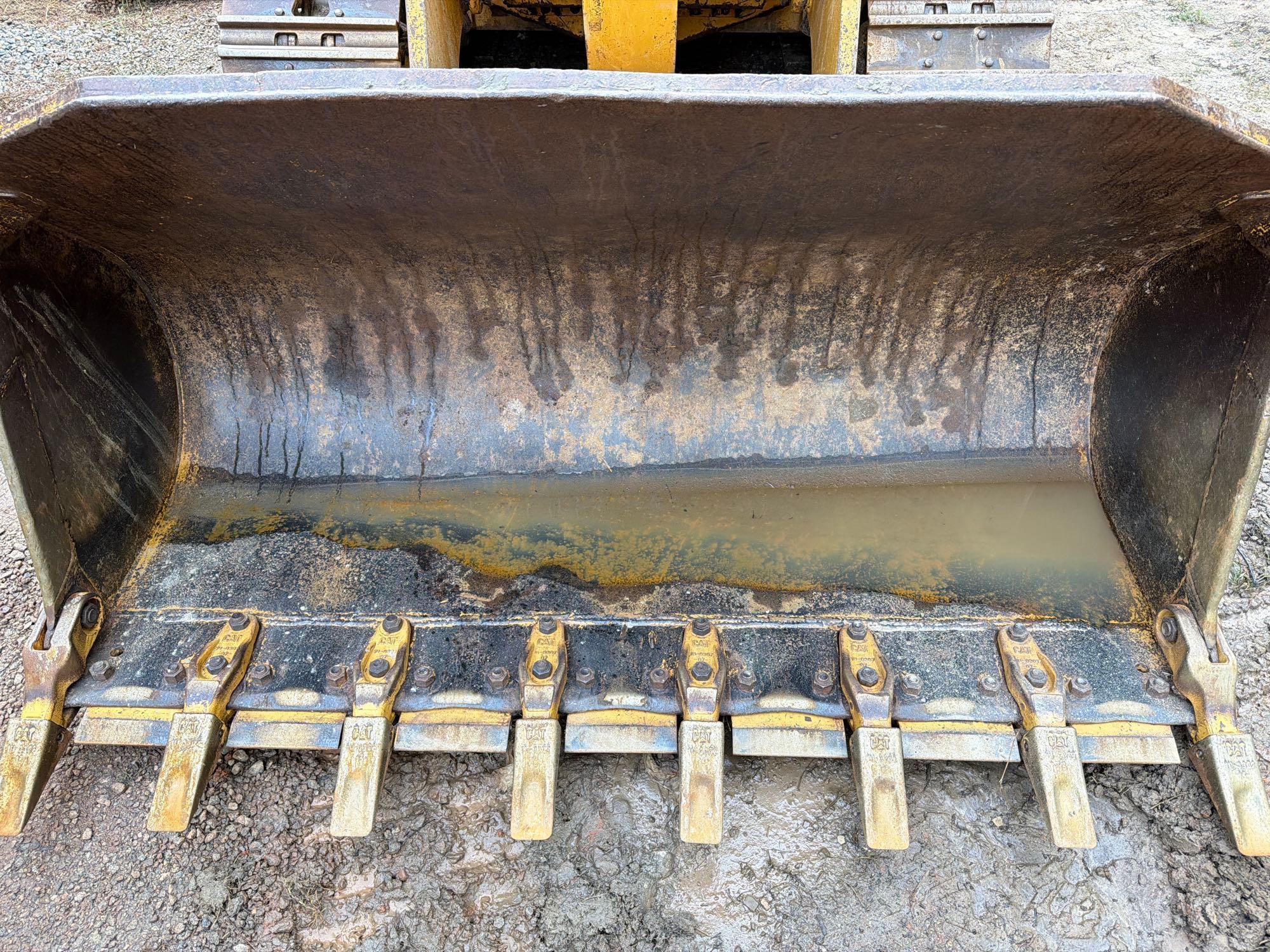 2004 Caterpillar 935C