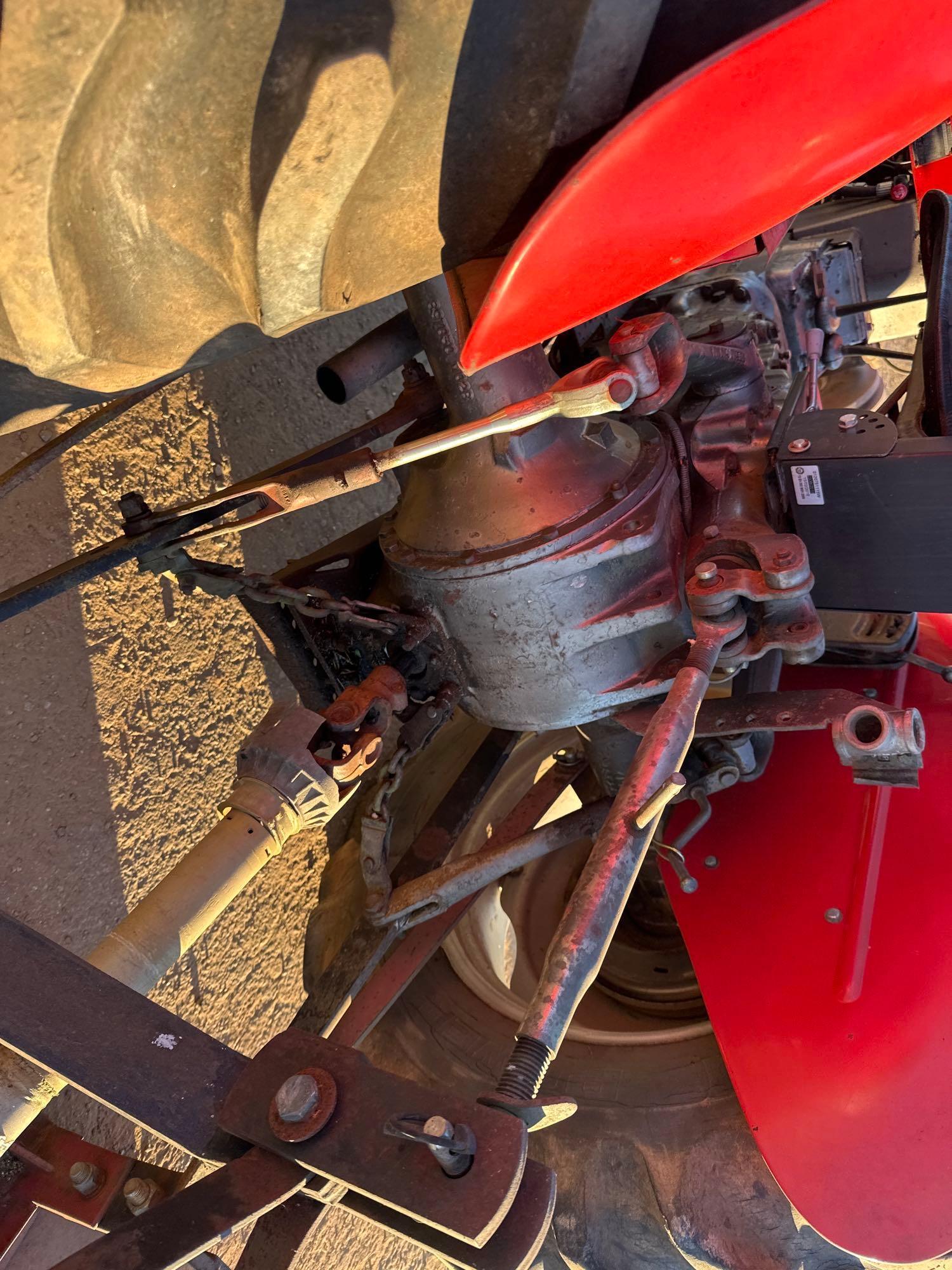 Massey Ferguson 245