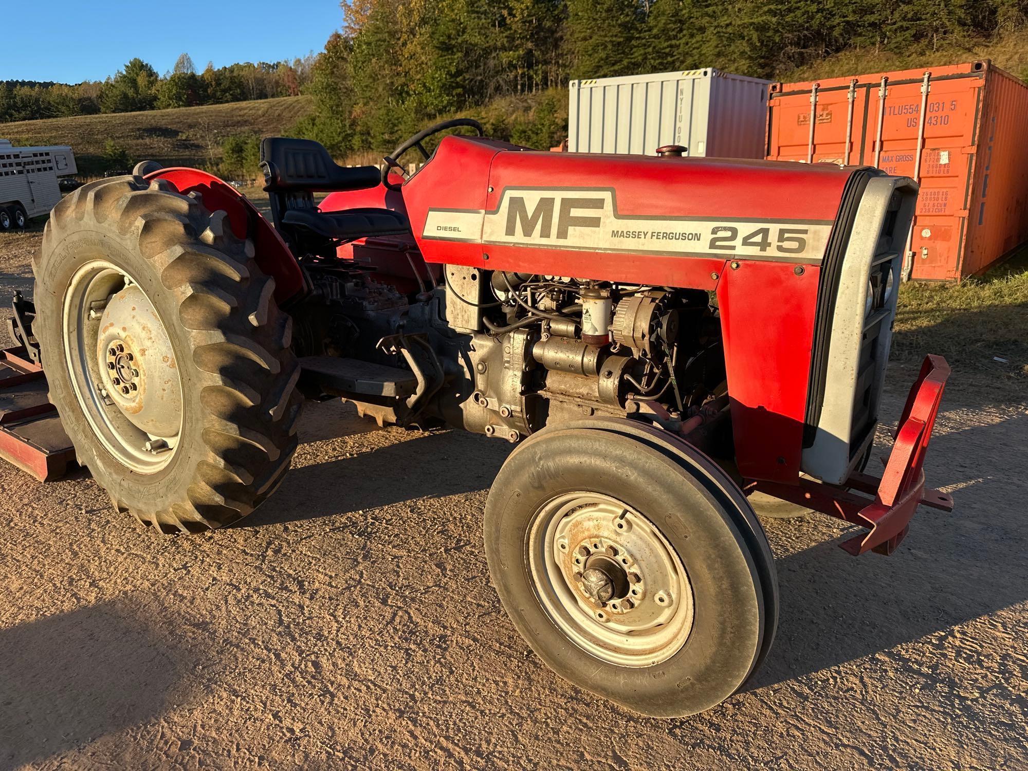 Massey Ferguson 245
