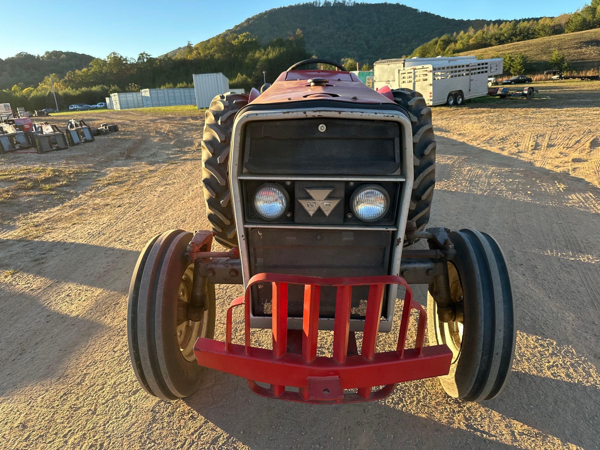 Massey Ferguson 245