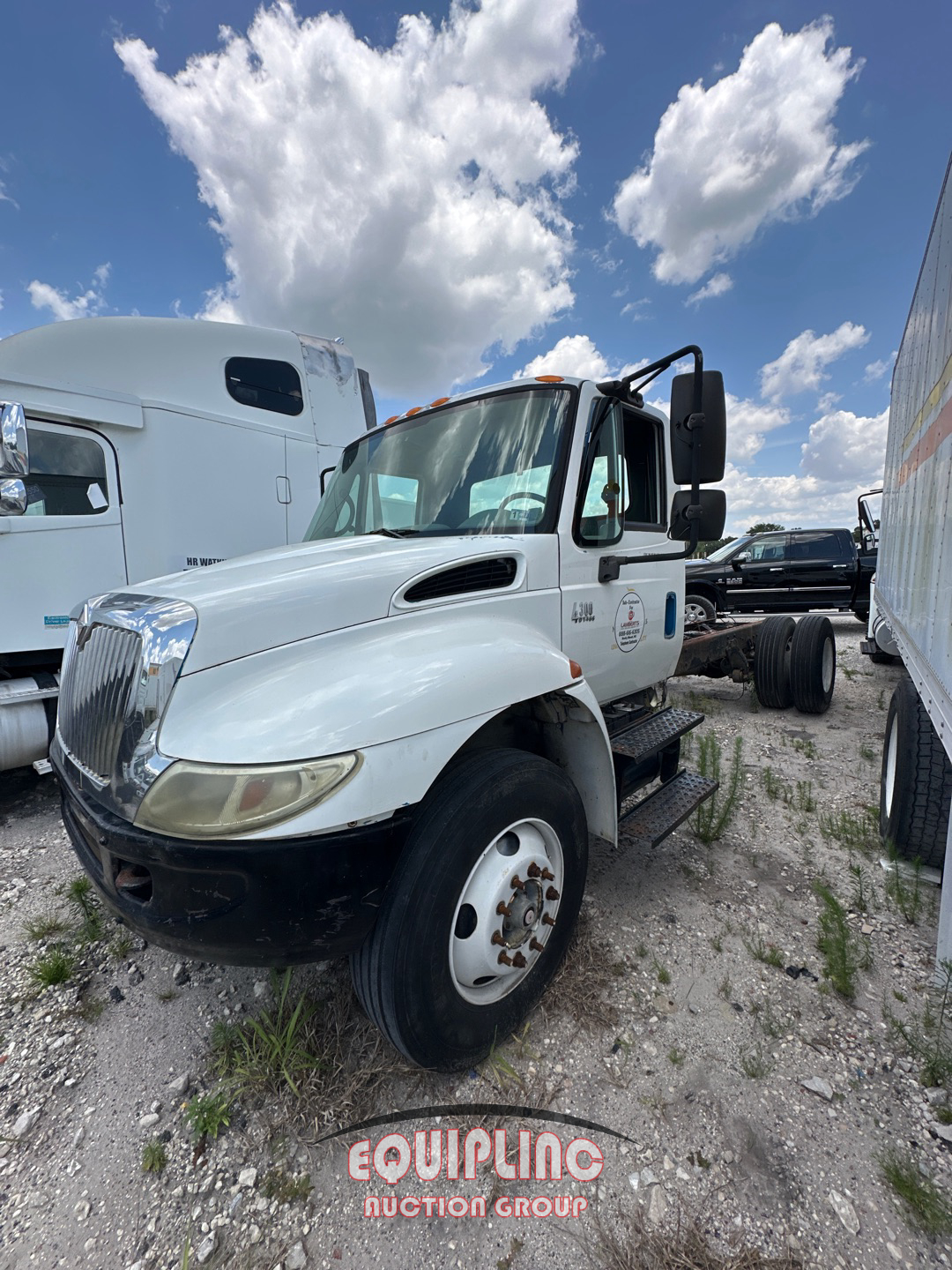 Photo of a 2002 International 4200