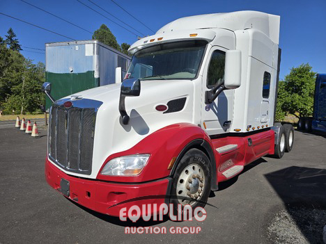 Photo of a 2018 Peterbilt 579