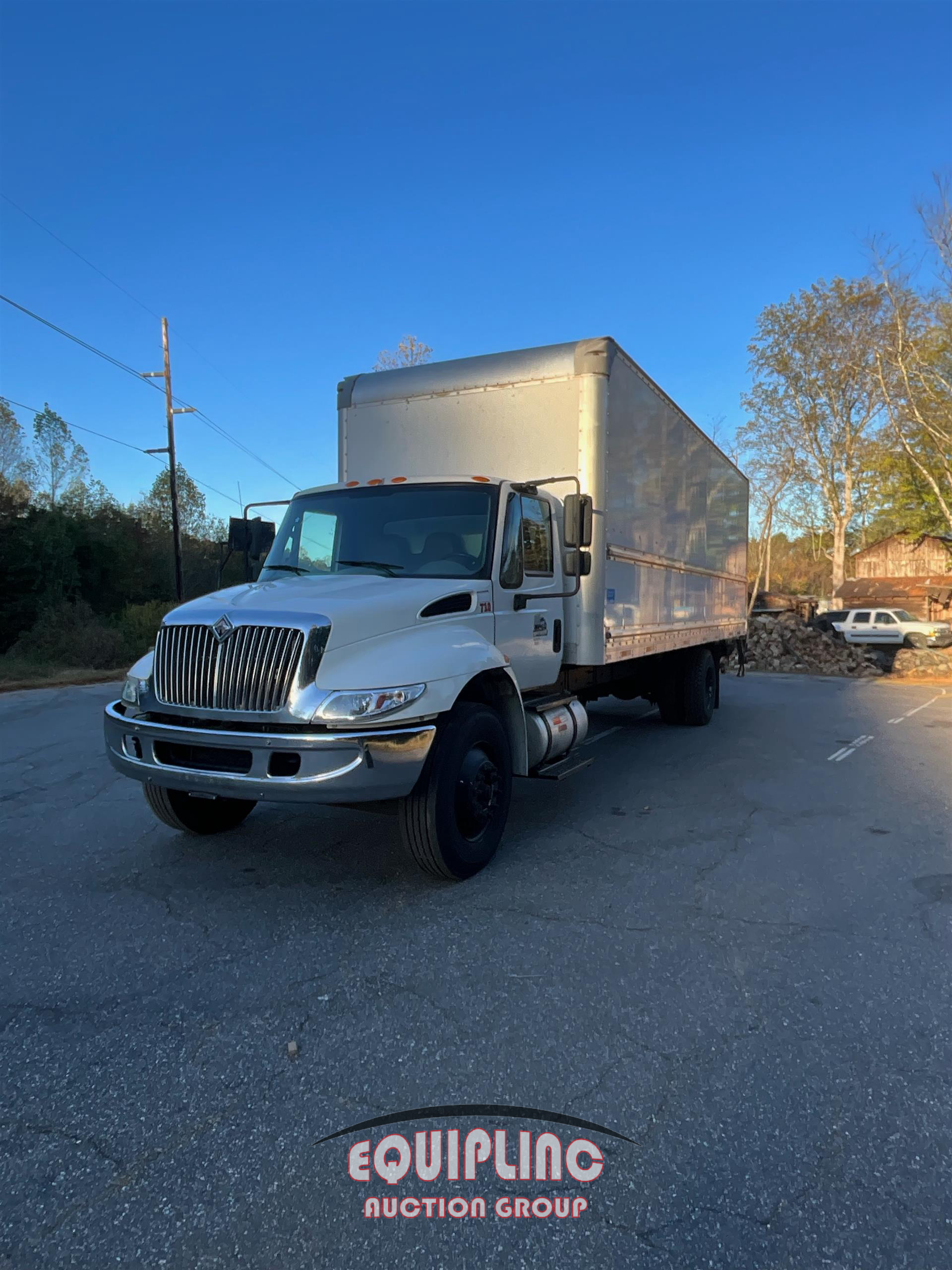 2019 INTERNATIONAL 4300 26FT NON CDL BOX TRUCK