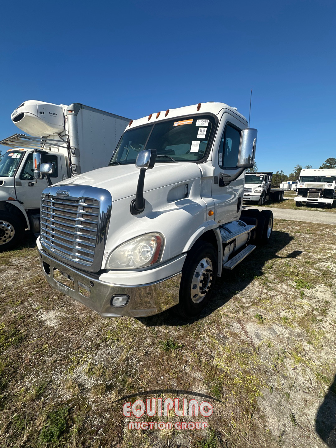 2012 FREIGHTLINER CASCADIA SINGLE AXLE DAY CAB