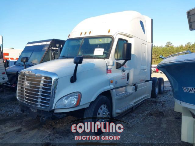 2018 FREIGHTLINER CASCADIA TANDEM AXLE SLEEPER