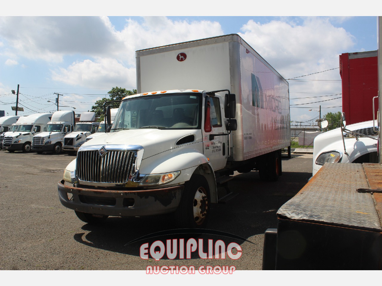 2005 INTERNATIONAL 4200 24FT BOX TRUCK