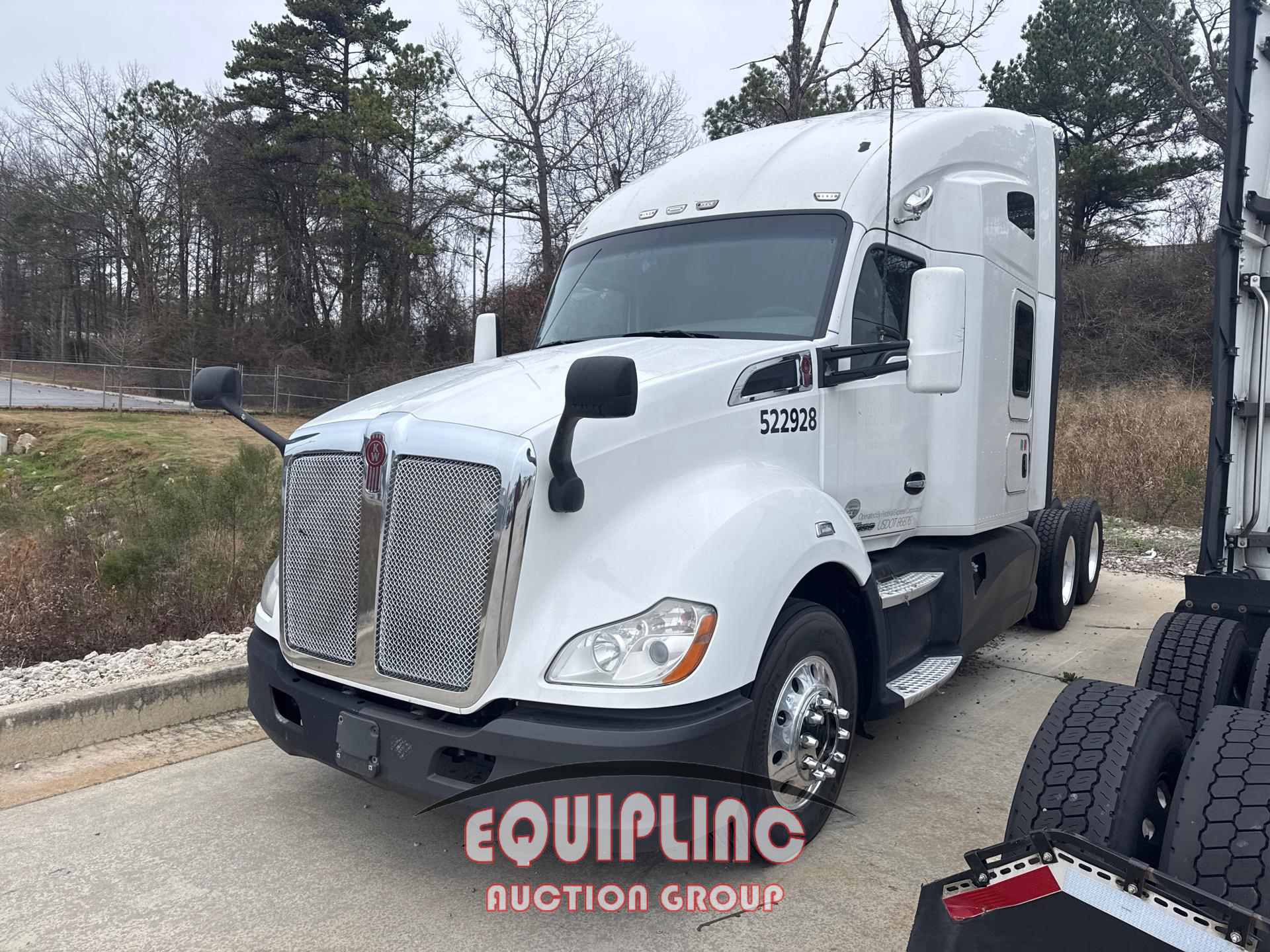 2016 KENWORTH T680 SLEEPER