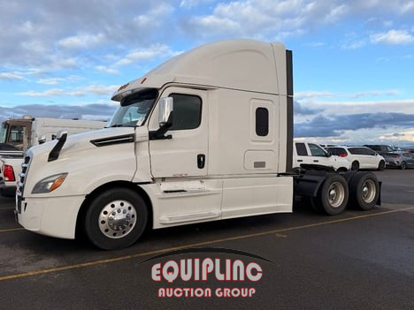 2020 FREIGHTLINER CASCADIA SLEEPER TRUCK