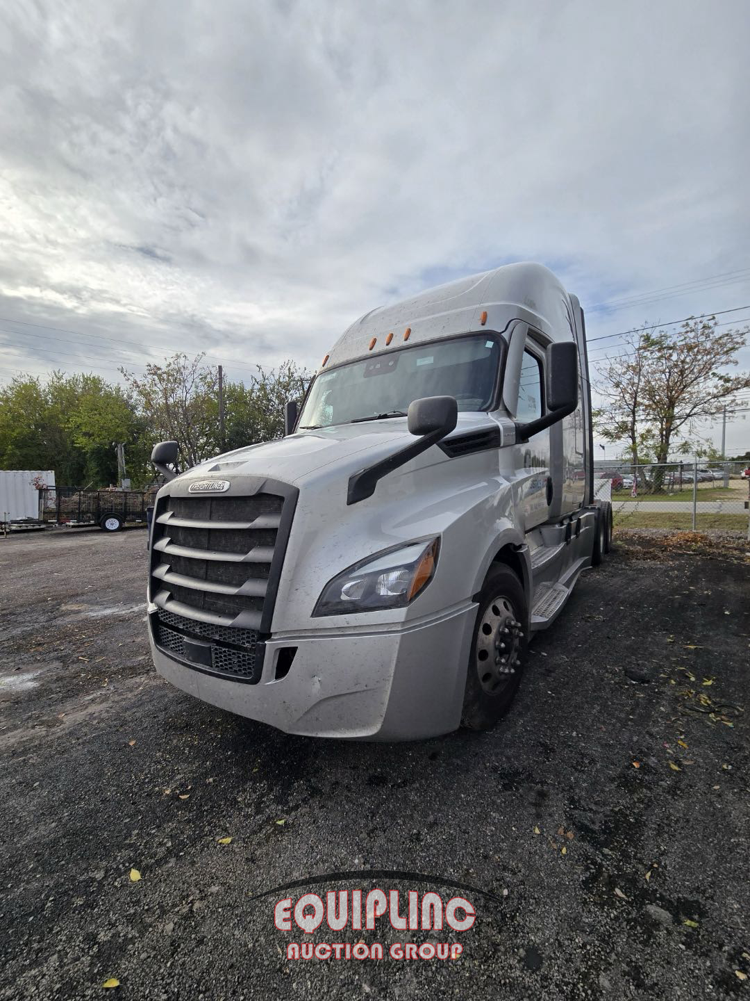 2021 FREIGHTLINER CASCADIA TANDEM AXLE SLEEPER