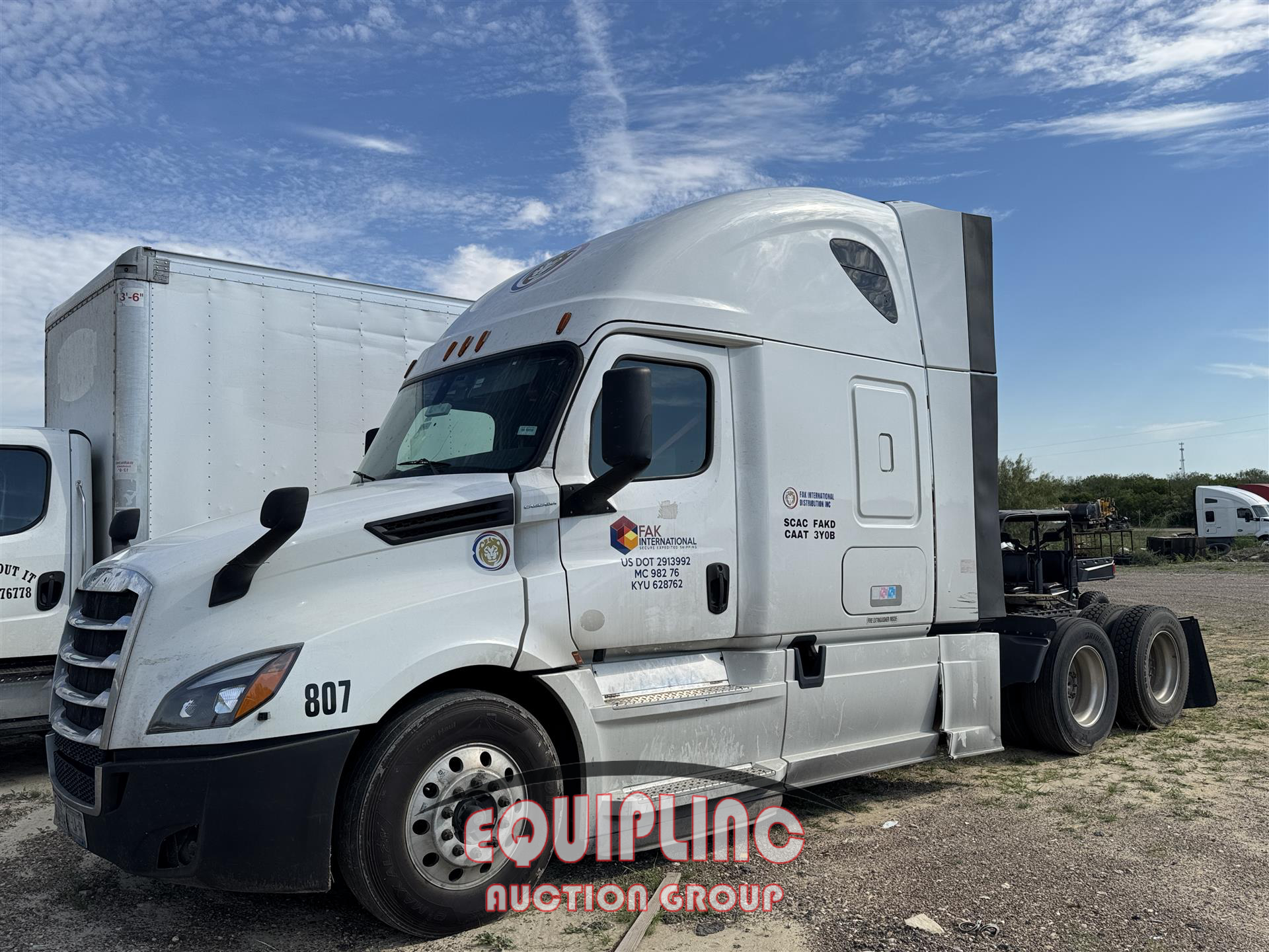 2019 FREIGHTLINER CASCADIA TANDEM AXLE SLEEPER