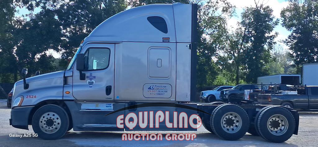 2018 FREIGHTLINER CASCADIA TANDEM AXLE SLEEPER