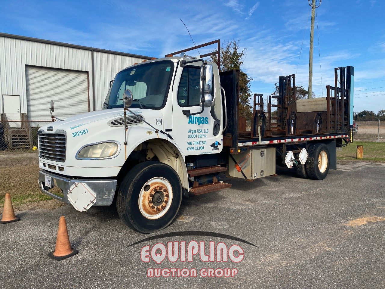 2007 FREIGHTLINER M2 4X2 S/A STAKE BED TRUCK