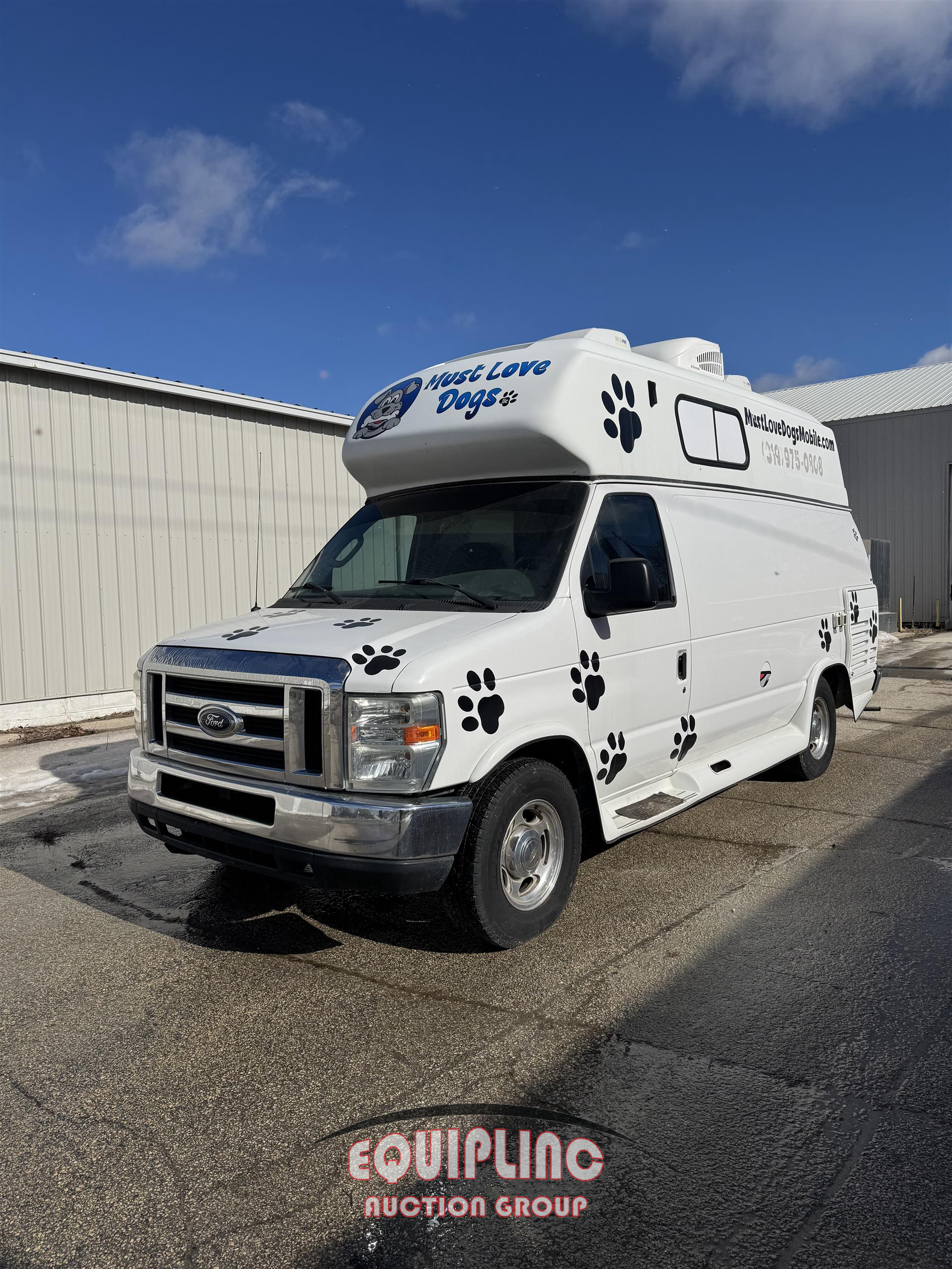 2008 FORD E- 350 S/A MOBILE PET GROOMING VAN