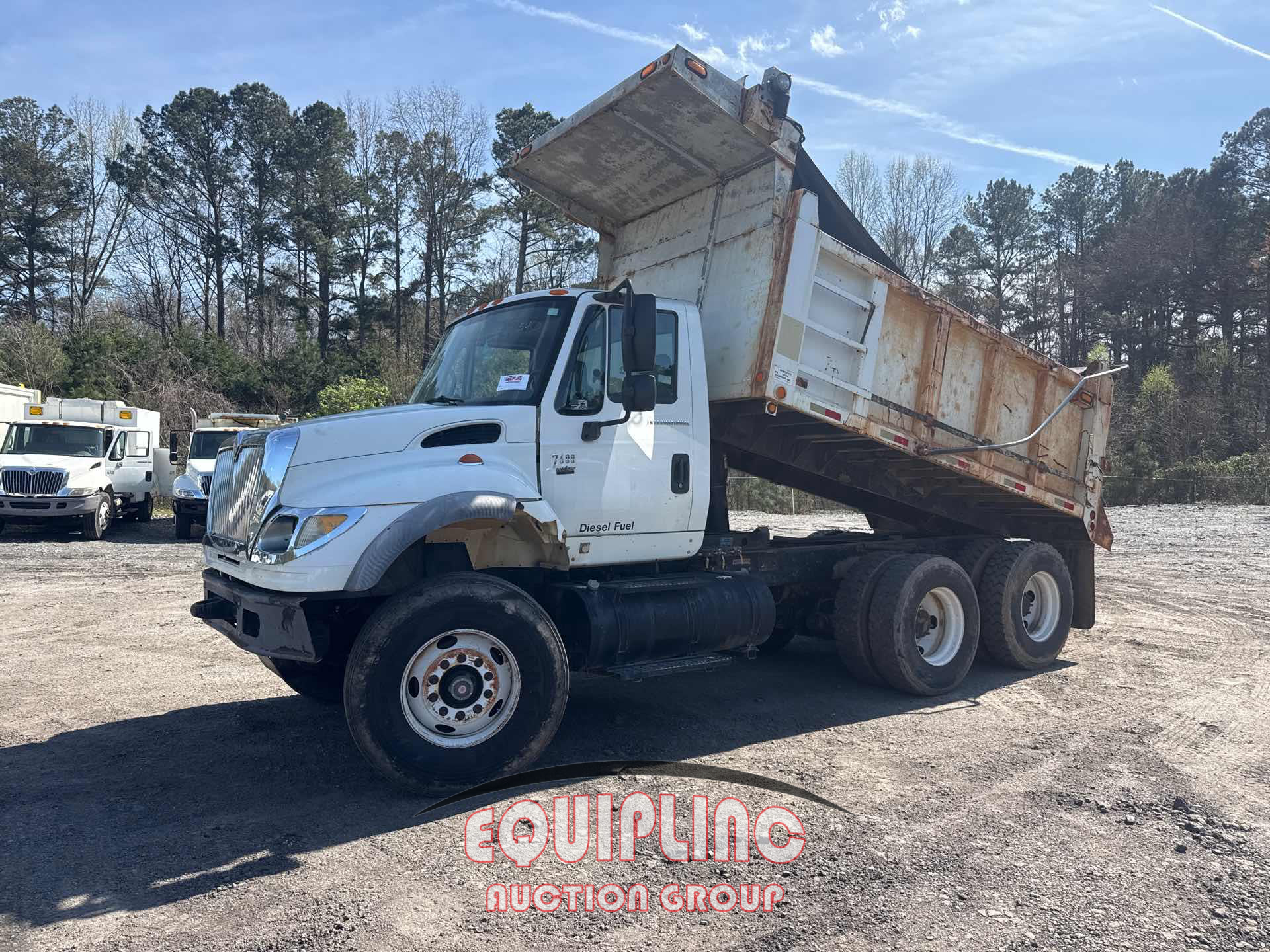 2006 INTERNATIONAL 7600 6X4 T/A DUMP TRUCK