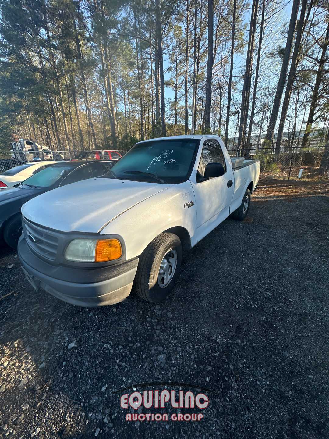2004 FORD F150 REGULAR CAB PICKUP TRUCK