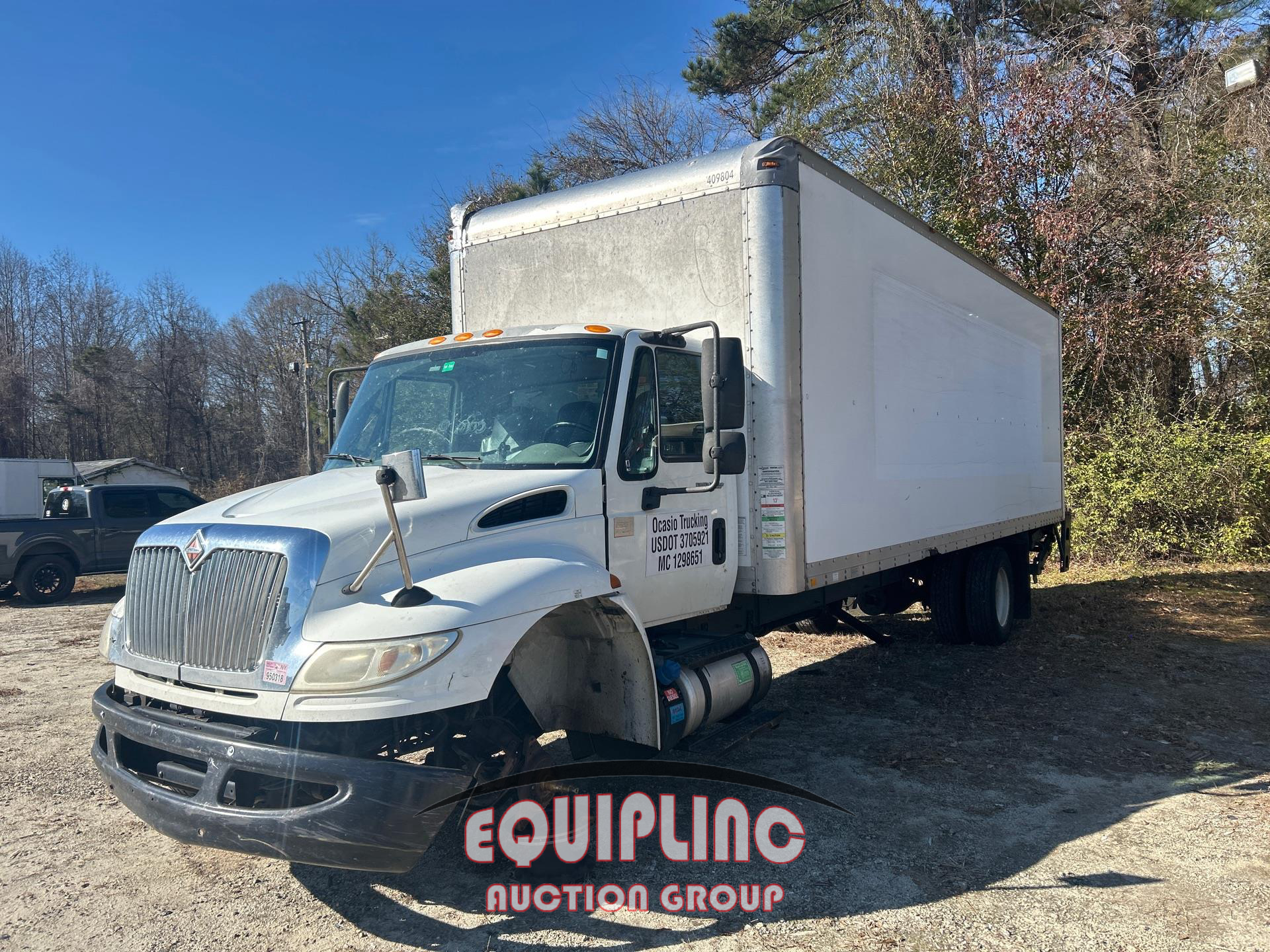 2015 INTERNATIONAL 4300 4X2 26FT NON CDL BOX TRUCK