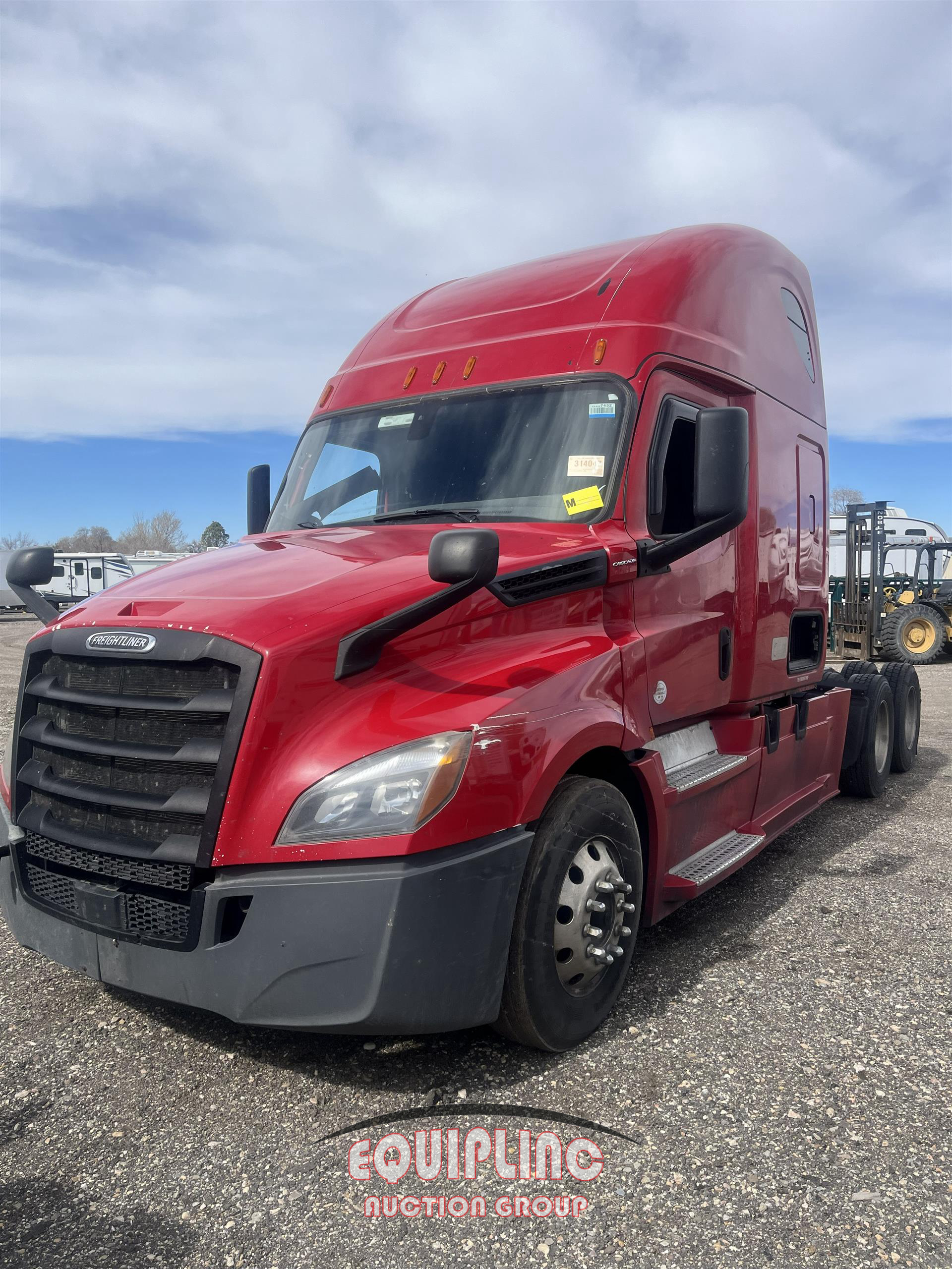 2018 FREIGHTLINER CASCADIA 6X4 T/A SLEEPER TRUCK TRACTOR