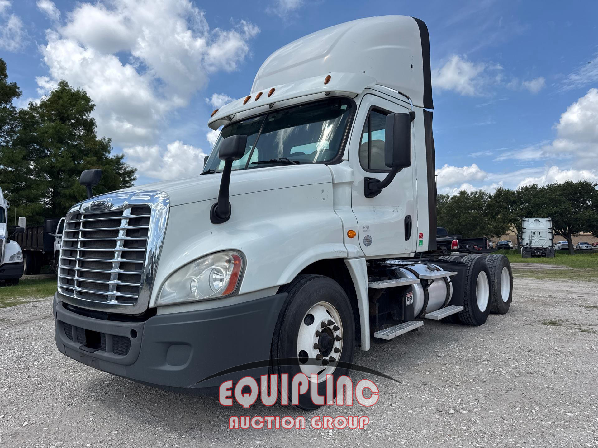 2016 FREIGHTLINER CASCADIA  125 6X4 T/A  DAY CAB TRUCK TRACTOR
