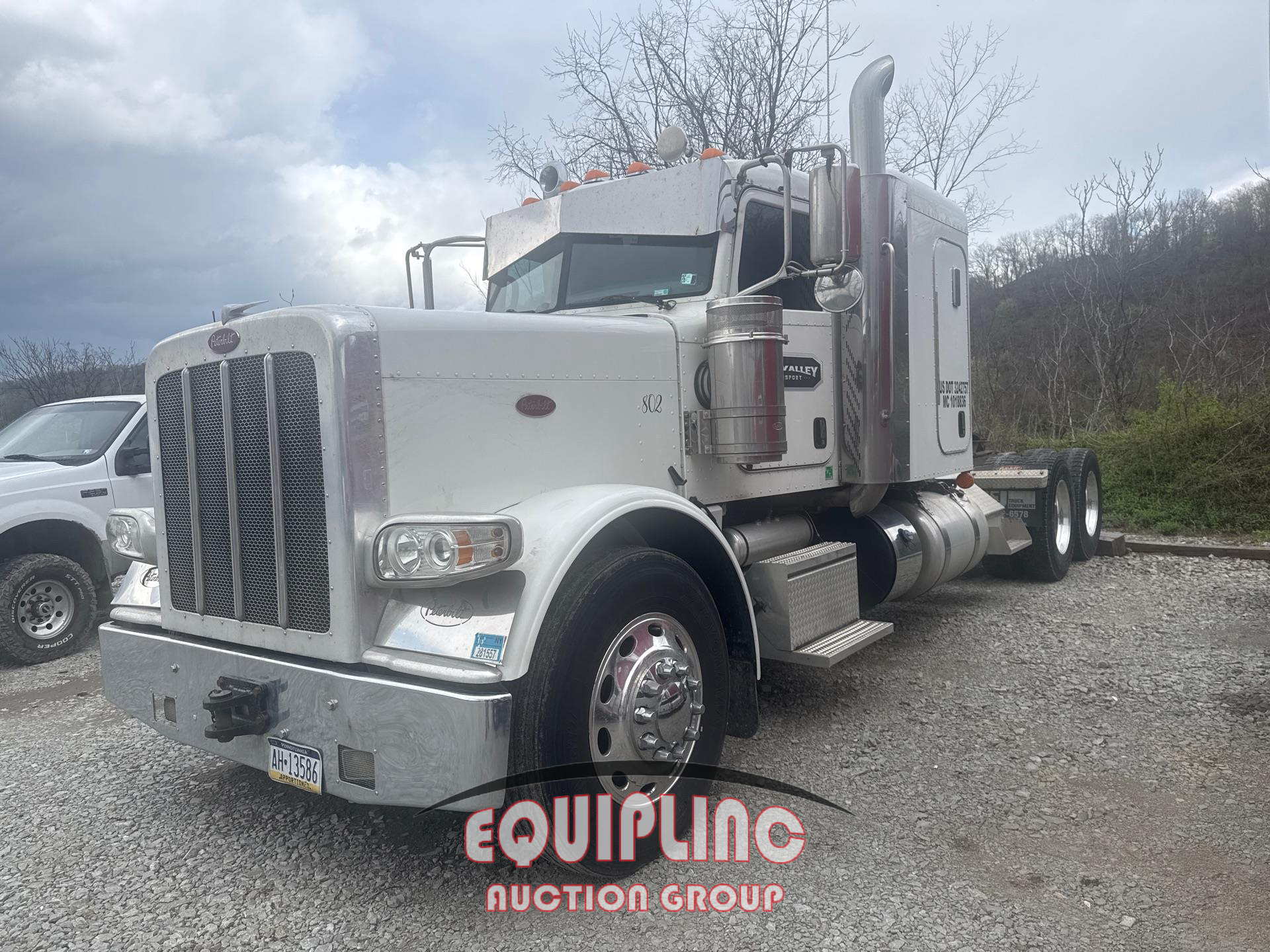 2015 PETERBILT 389 T/A 6X4 SLEEPER TRUCK TRACTOR