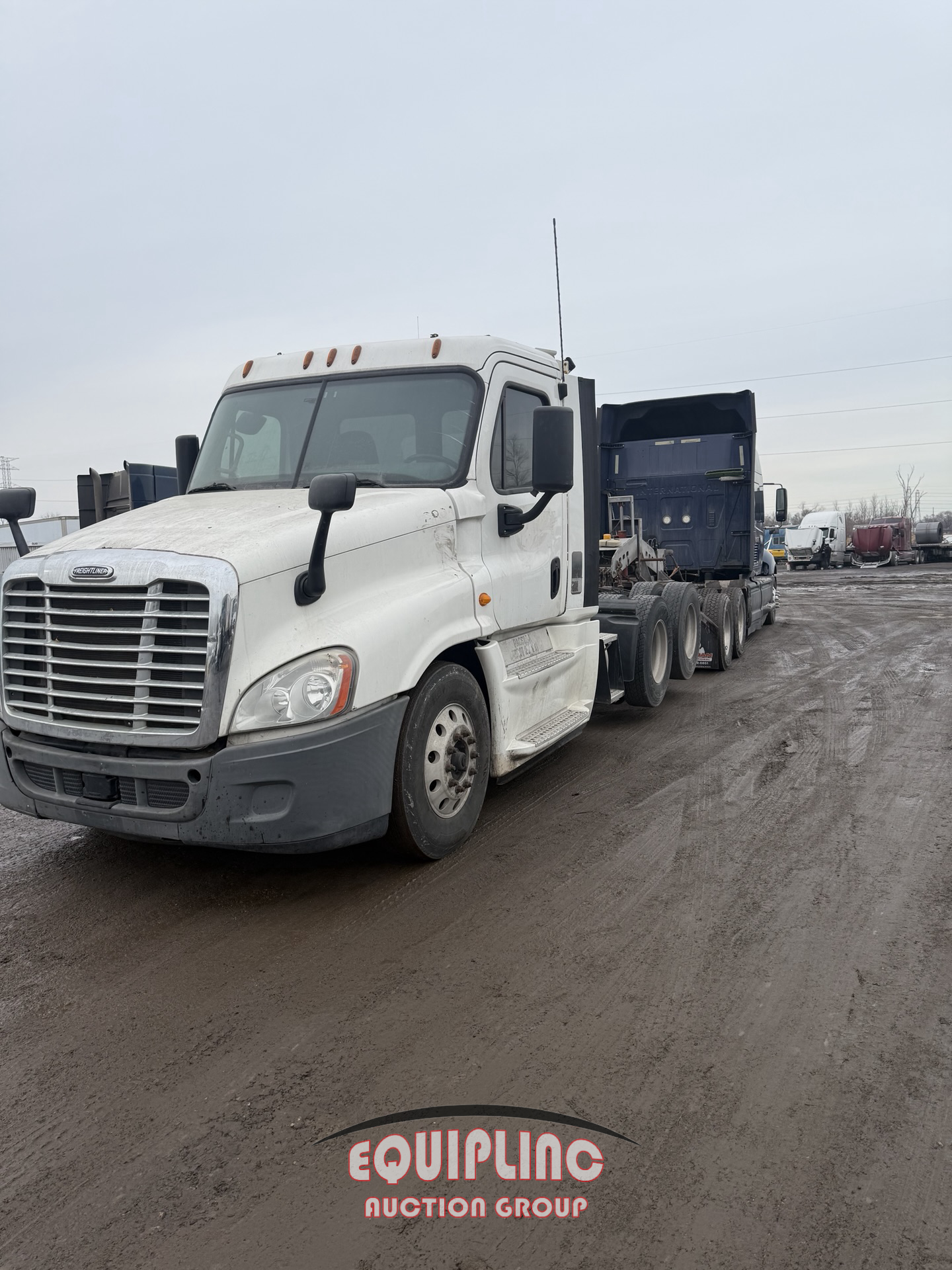 2014 FREIGHTLINER CASCADIA 6X4 T/A DAY CAB TRUCK TRACTOR