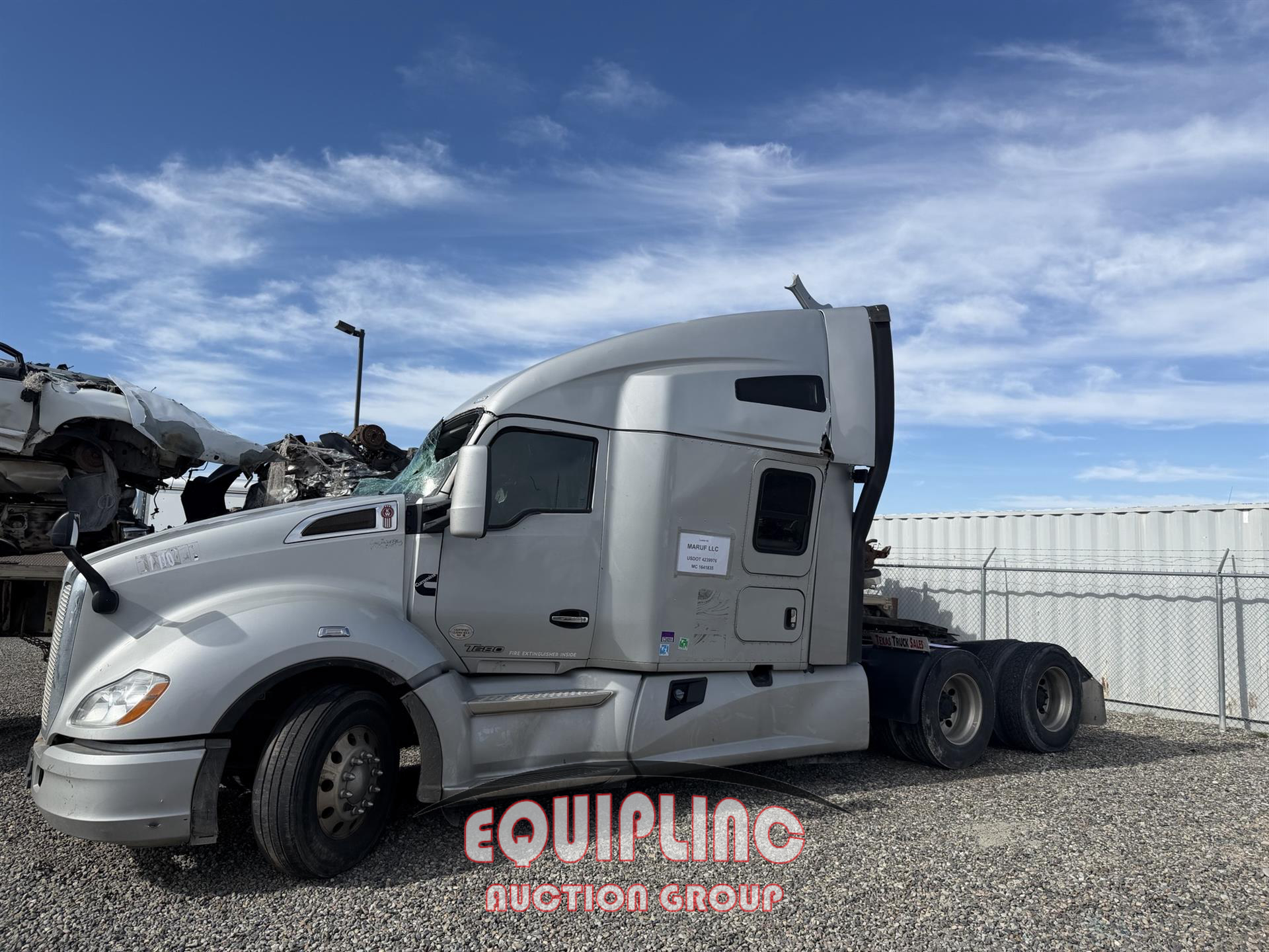 2021 KENWORTH T680 6X4 T/A SLEEPER TRUCK TRACTOR