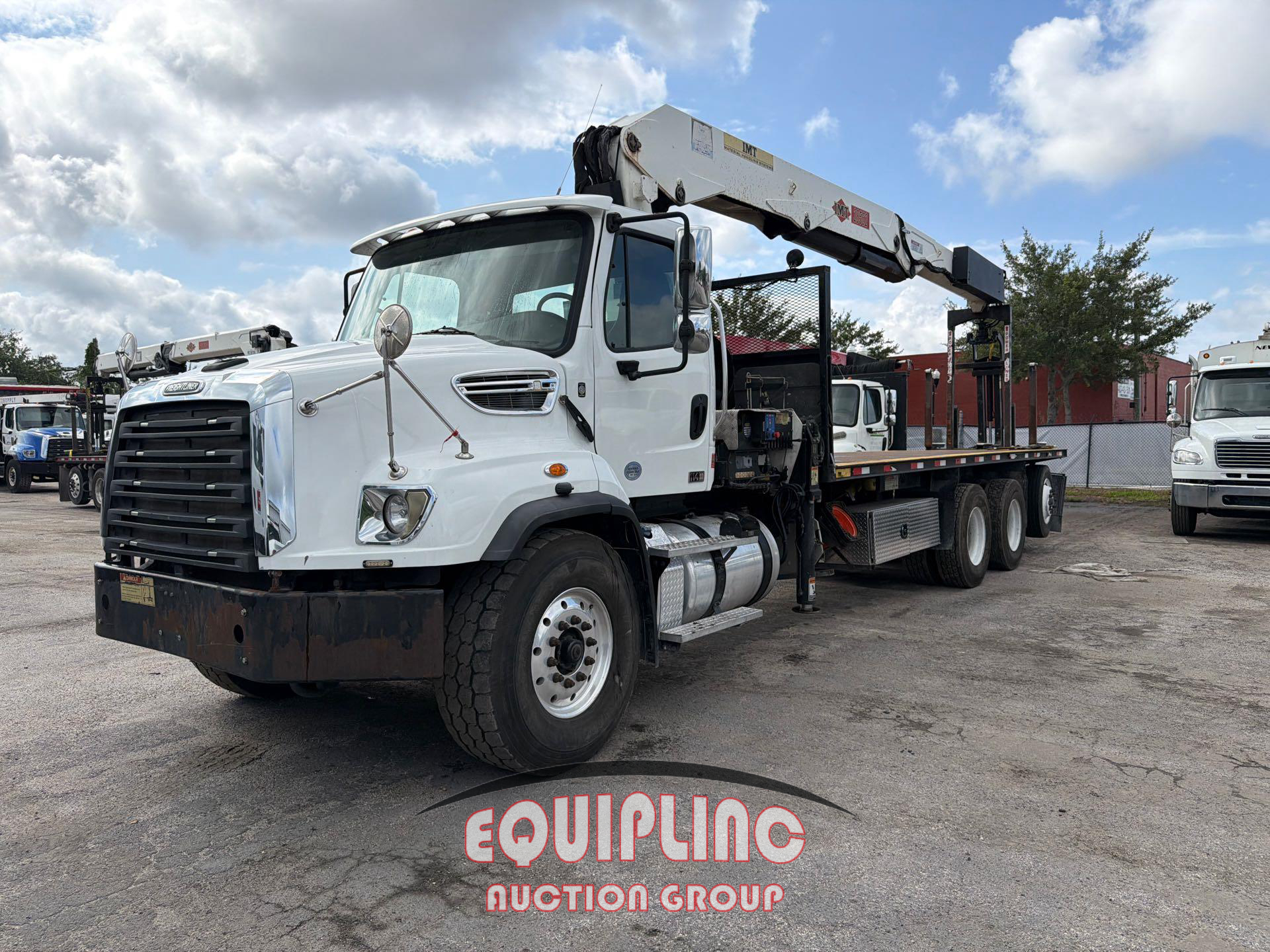 Photo of a 2018 Freightliner 114SD