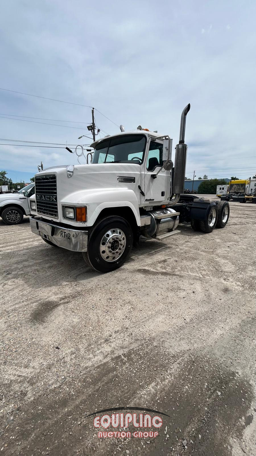2005 MACK CH613 T/A 6X4 DAYCAB TRUCK