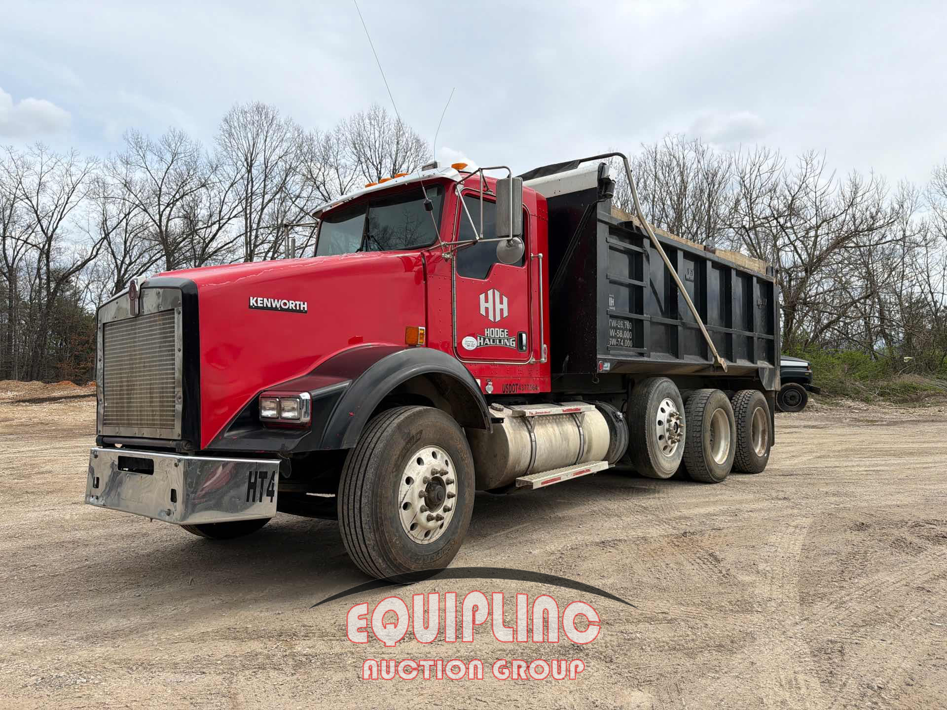Photo of a 2014 Kenworth T8