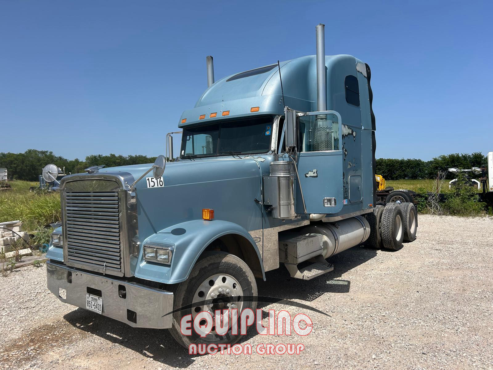 Photo of a 2005 Freightliner CLASSIC XL
