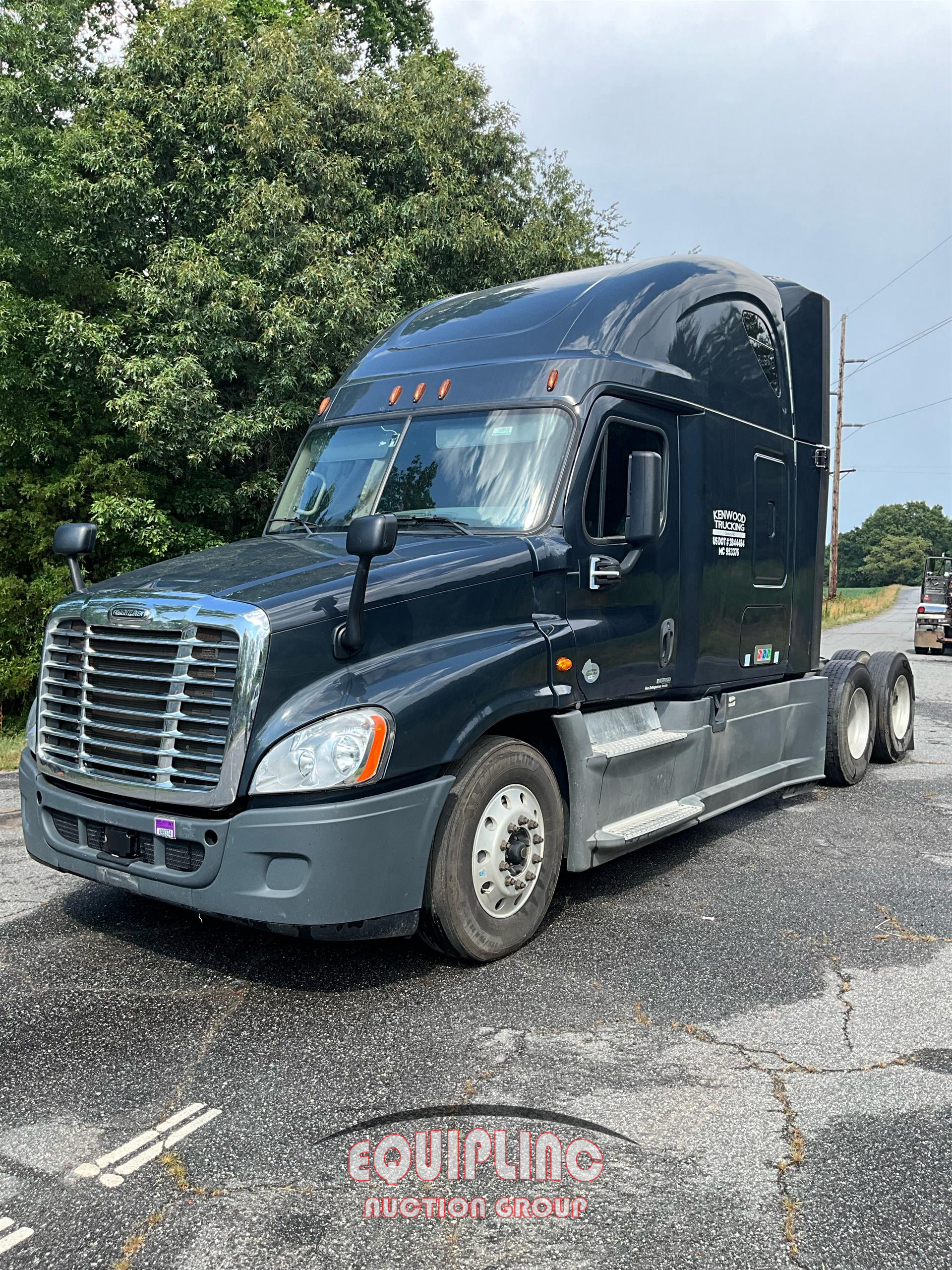 Photo of a 2018 Freightliner CASCADIA