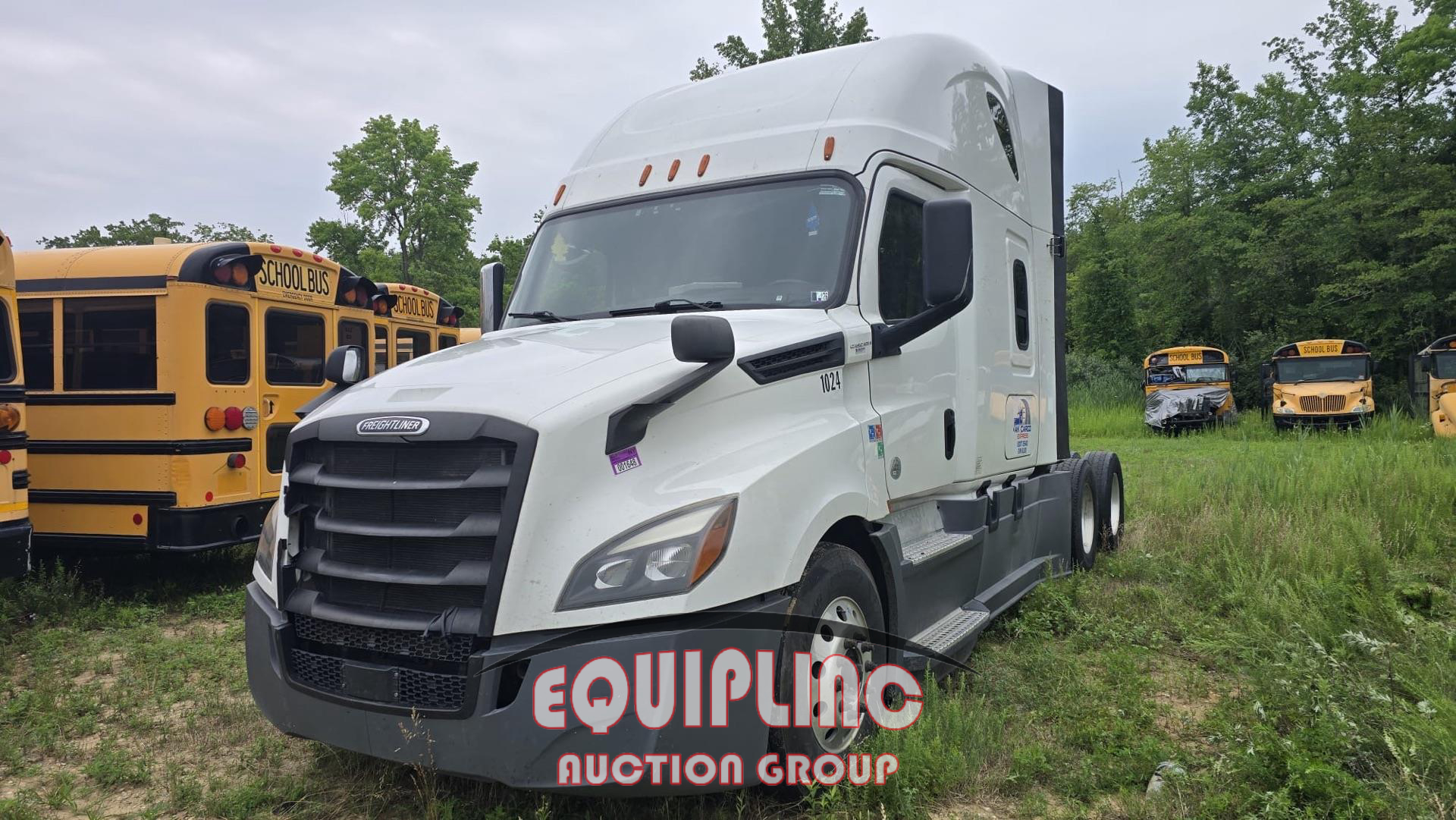 Photo of a 2020 Freightliner CASCADIA