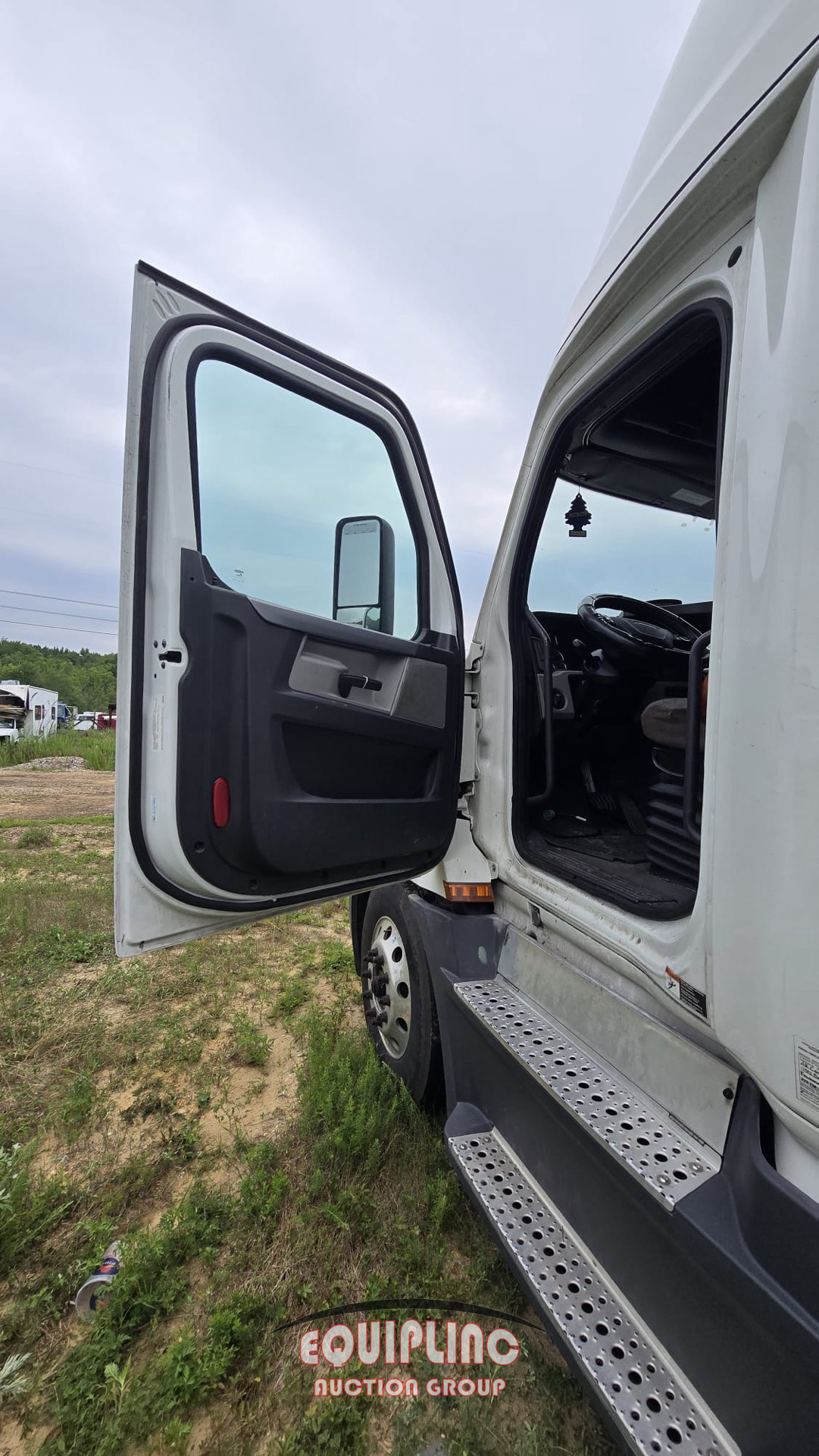 2020 Freightliner Cascadia
