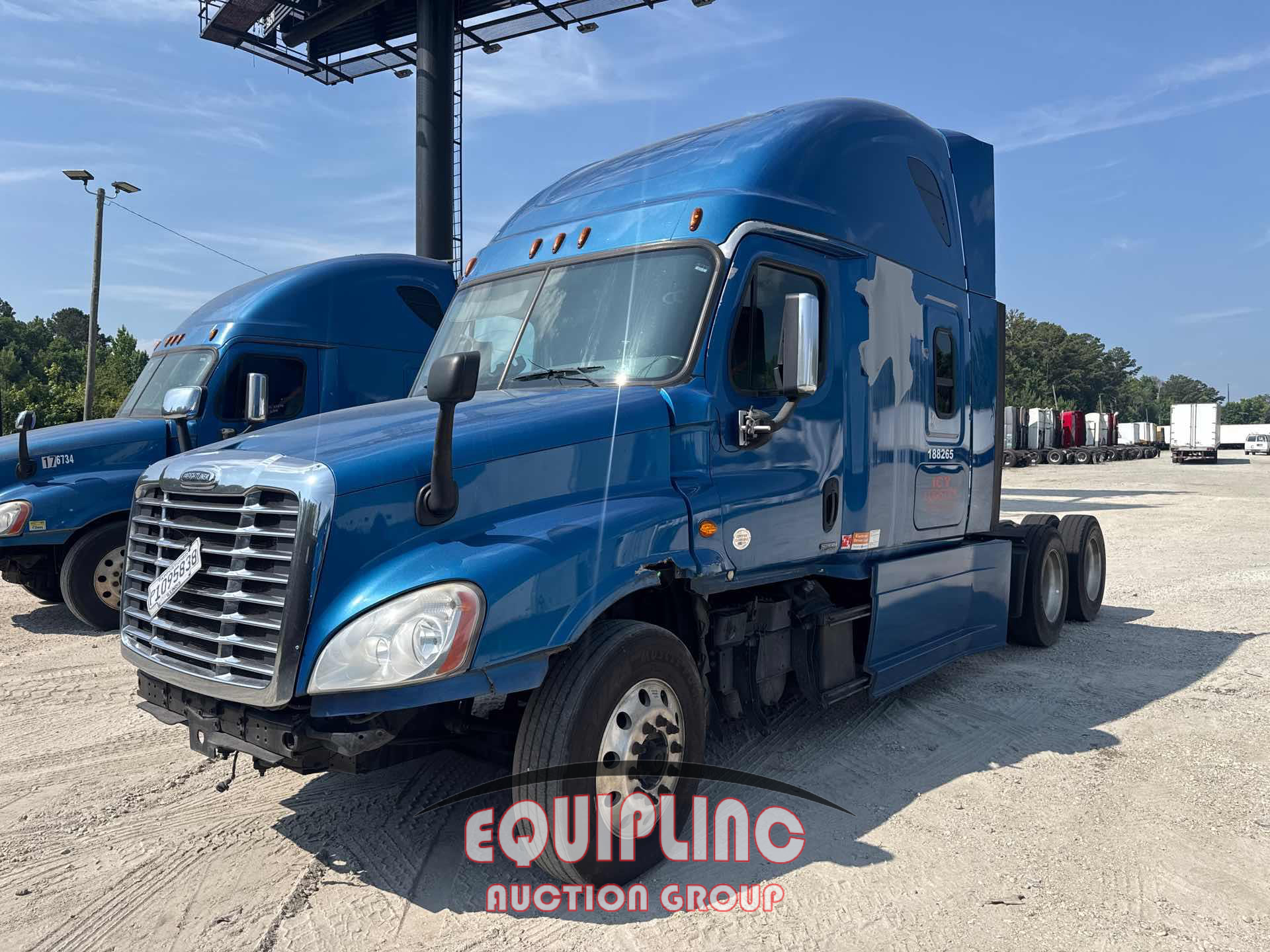 Photo of a 2018 Freightliner CASCADIA
