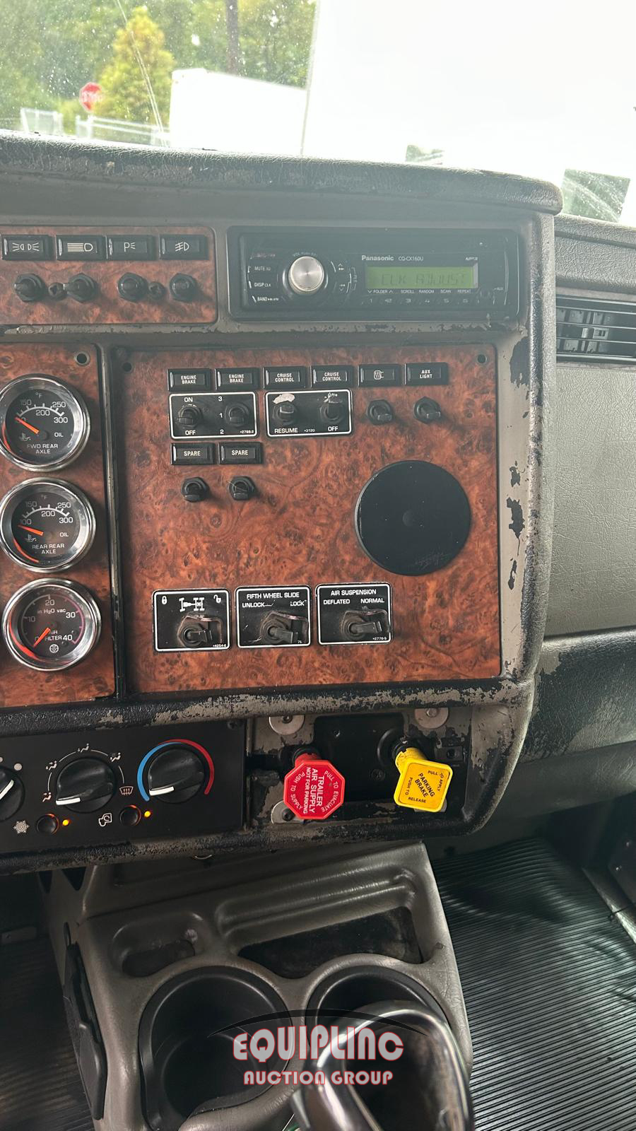 2006 Kenworth T8