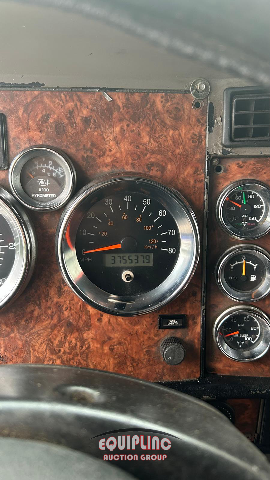 2006 Kenworth T8