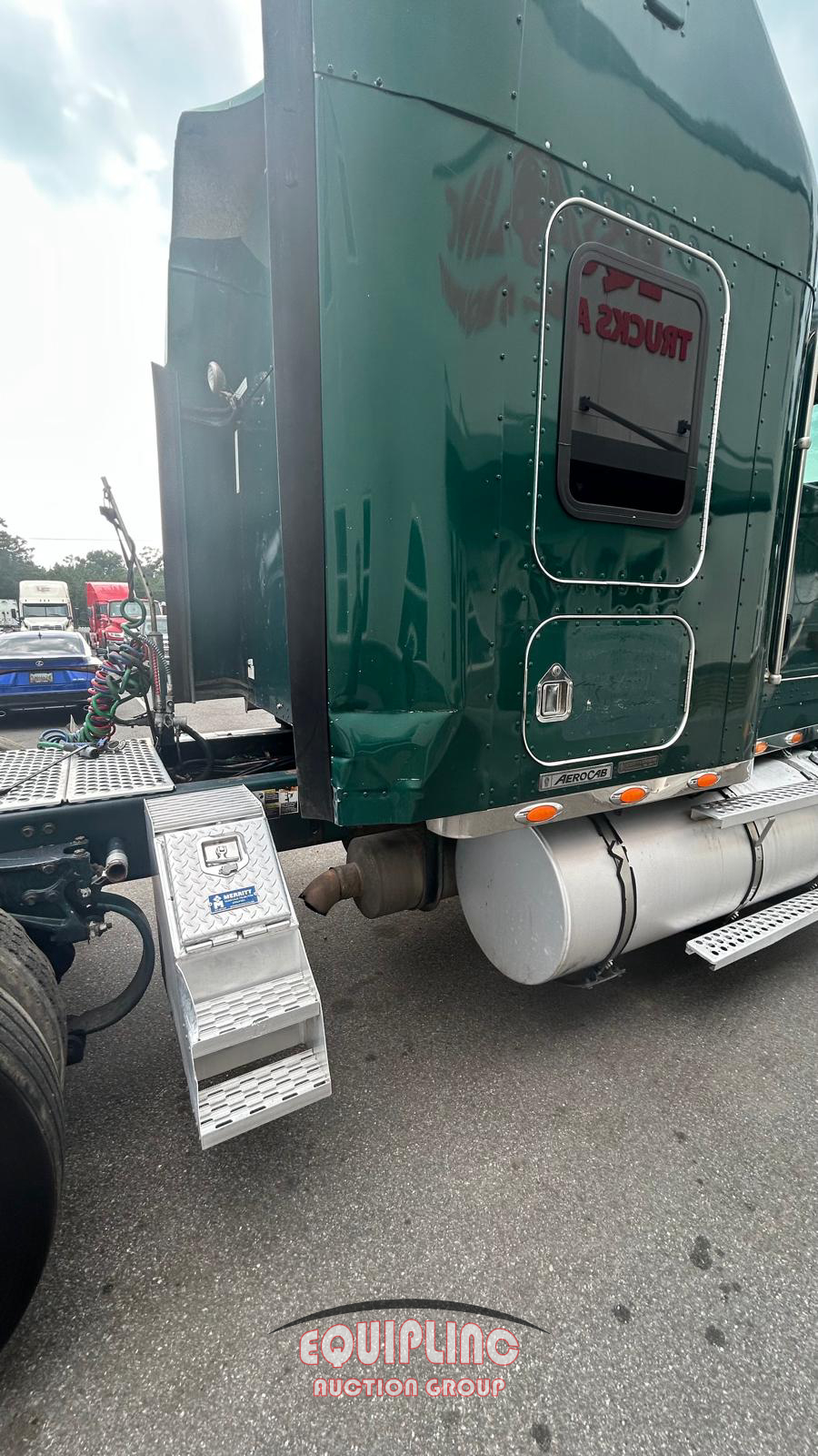 2006 Kenworth T8
