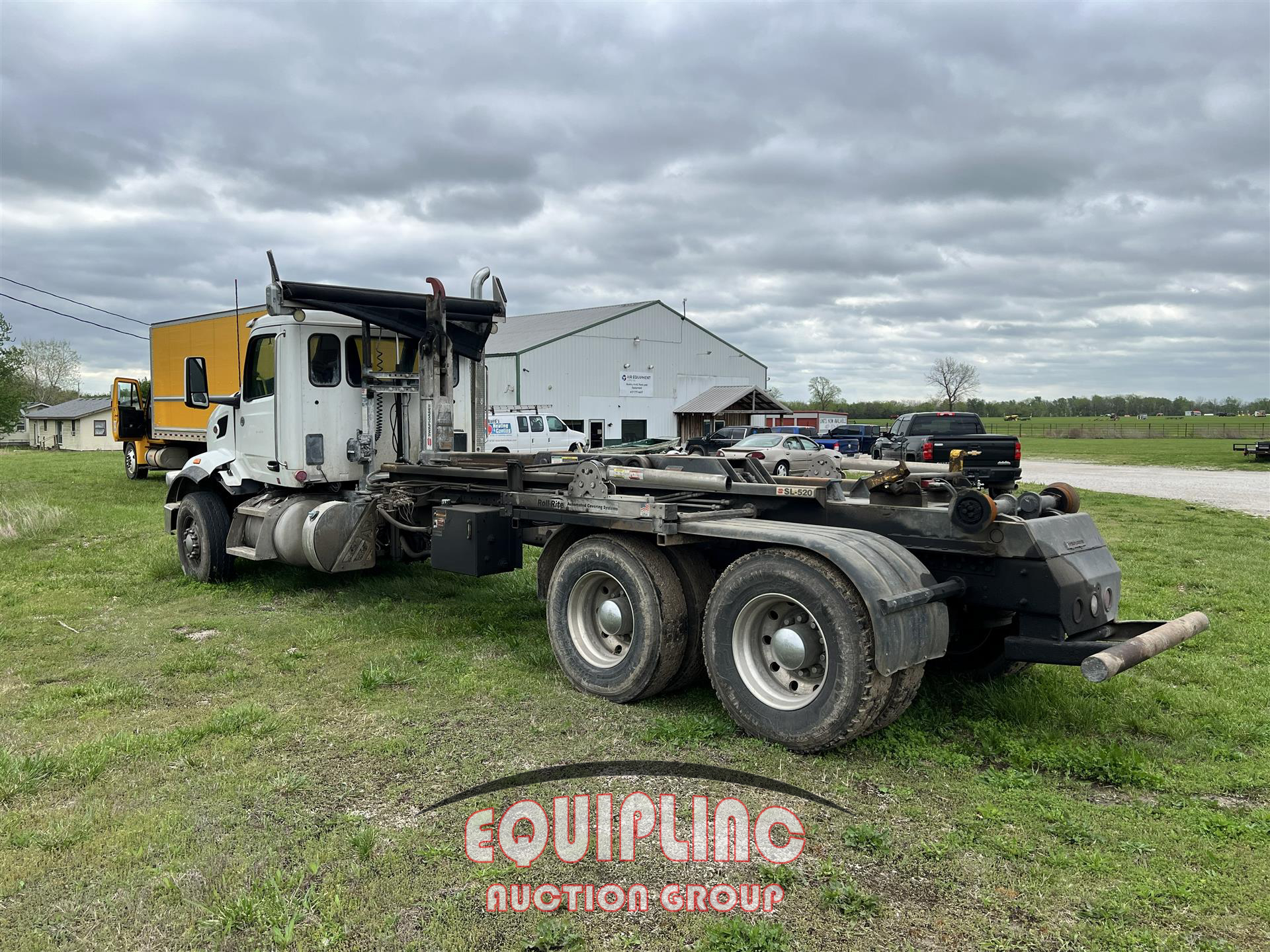 2023 Peterbilt 567