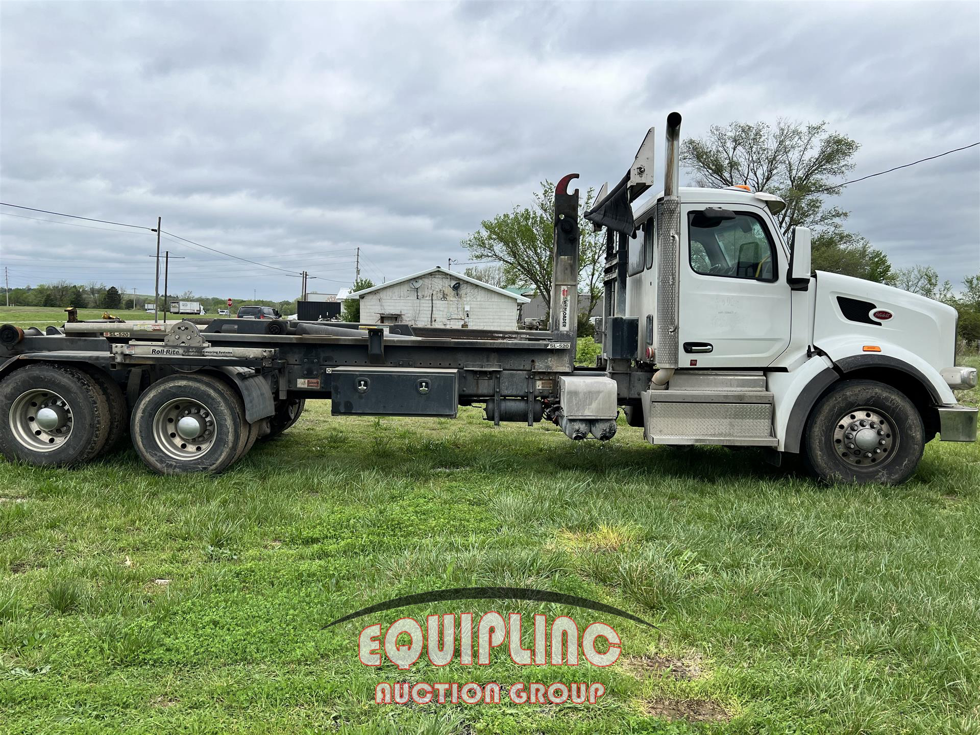 2023 Peterbilt 567