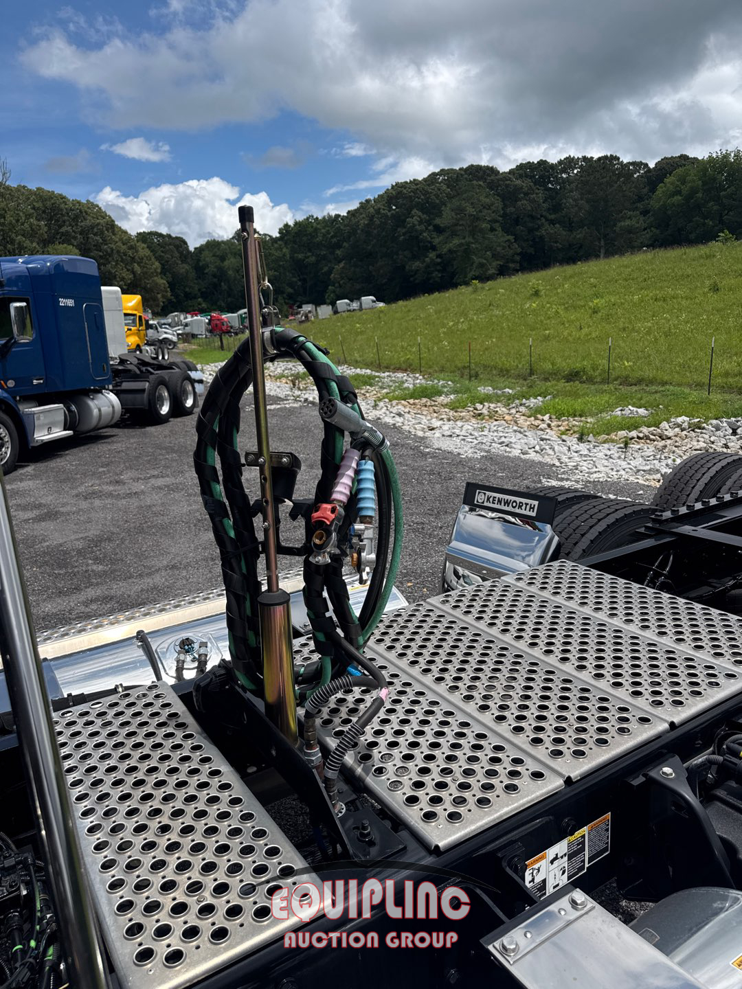 2024 Kenworth W900