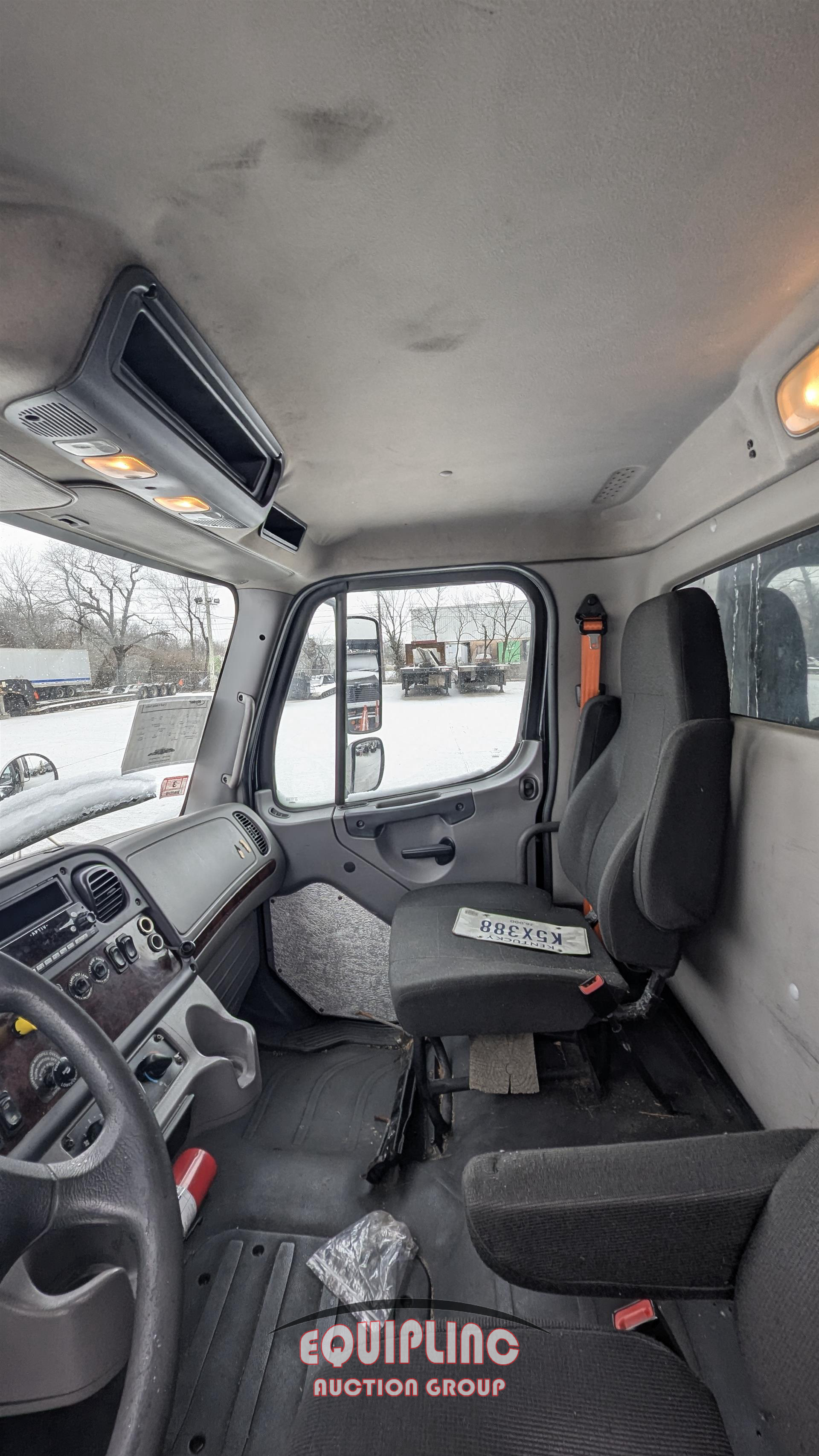 2016 Freightliner M2