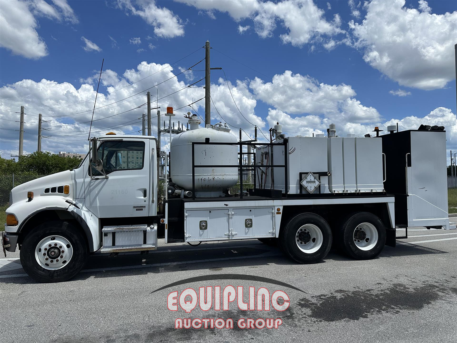 2007 Sterling 8500