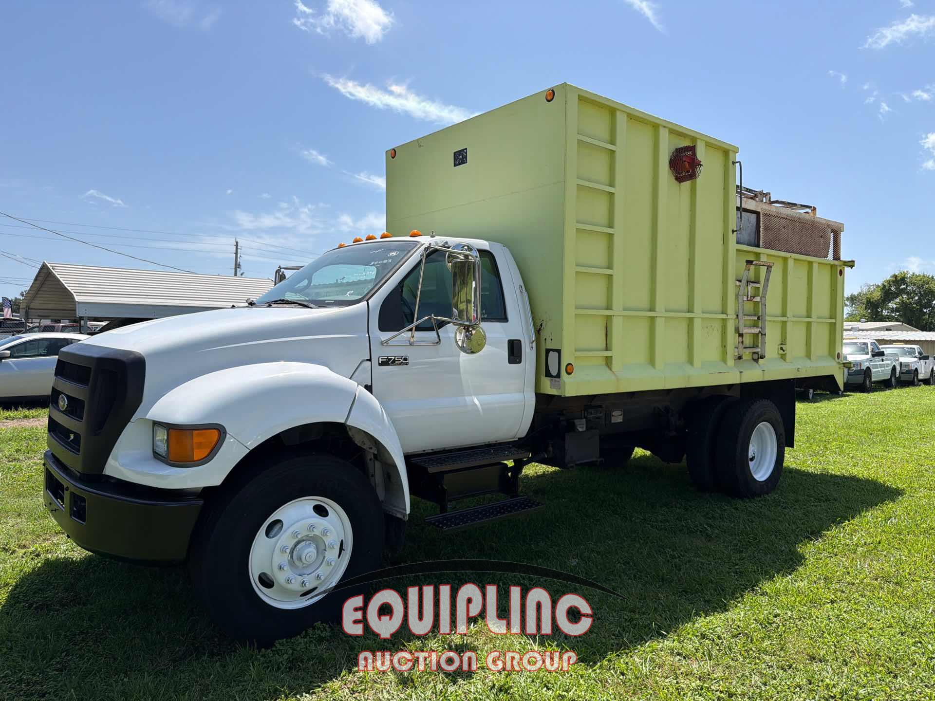 2004 Ford F750
