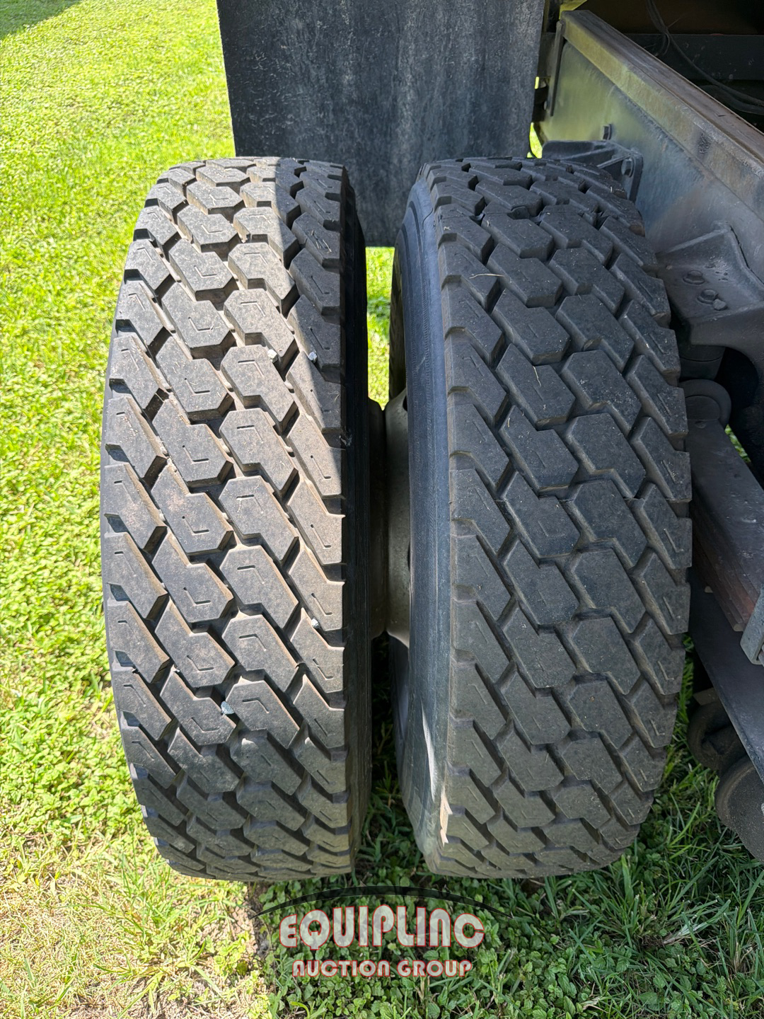 2004 Ford F750