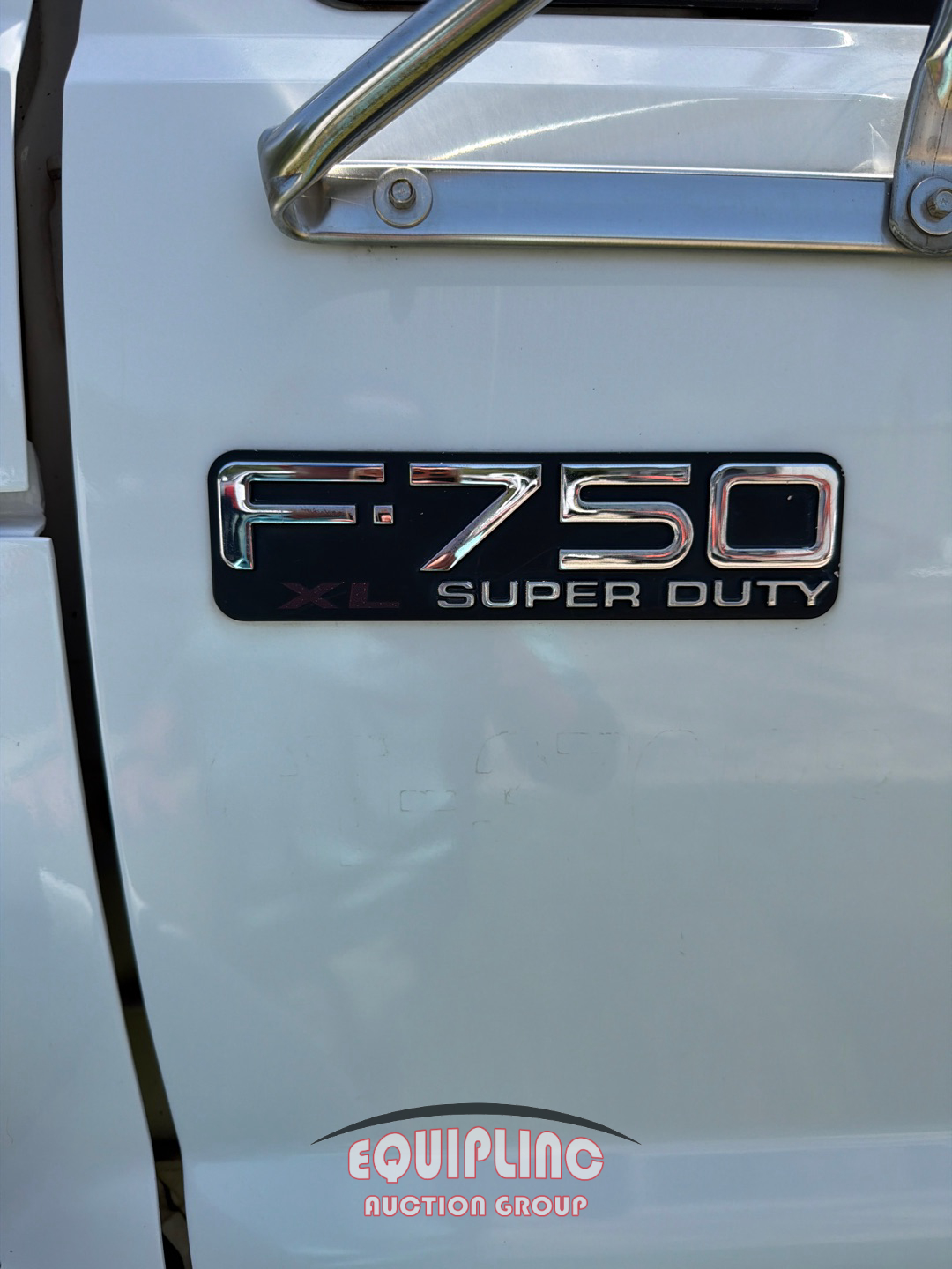 2004 Ford F750
