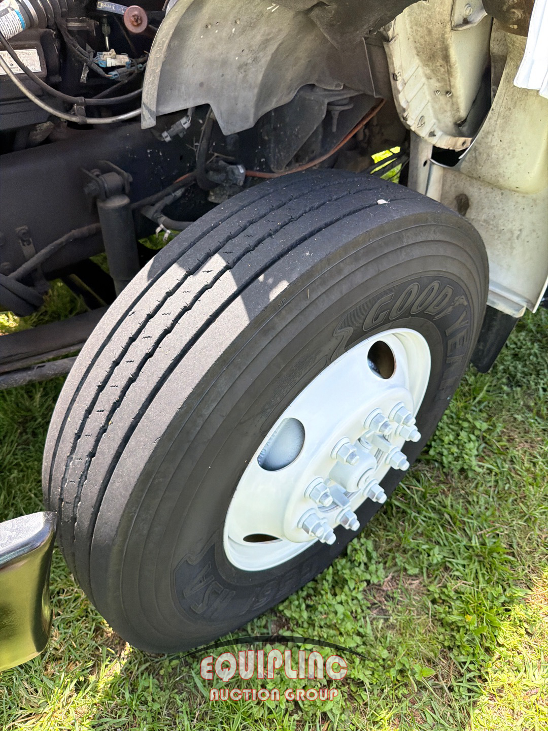 2004 Ford F750