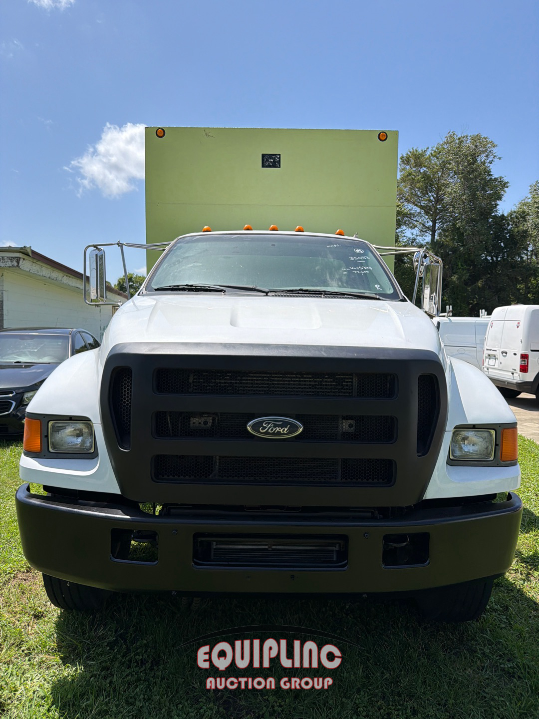 2004 Ford F750